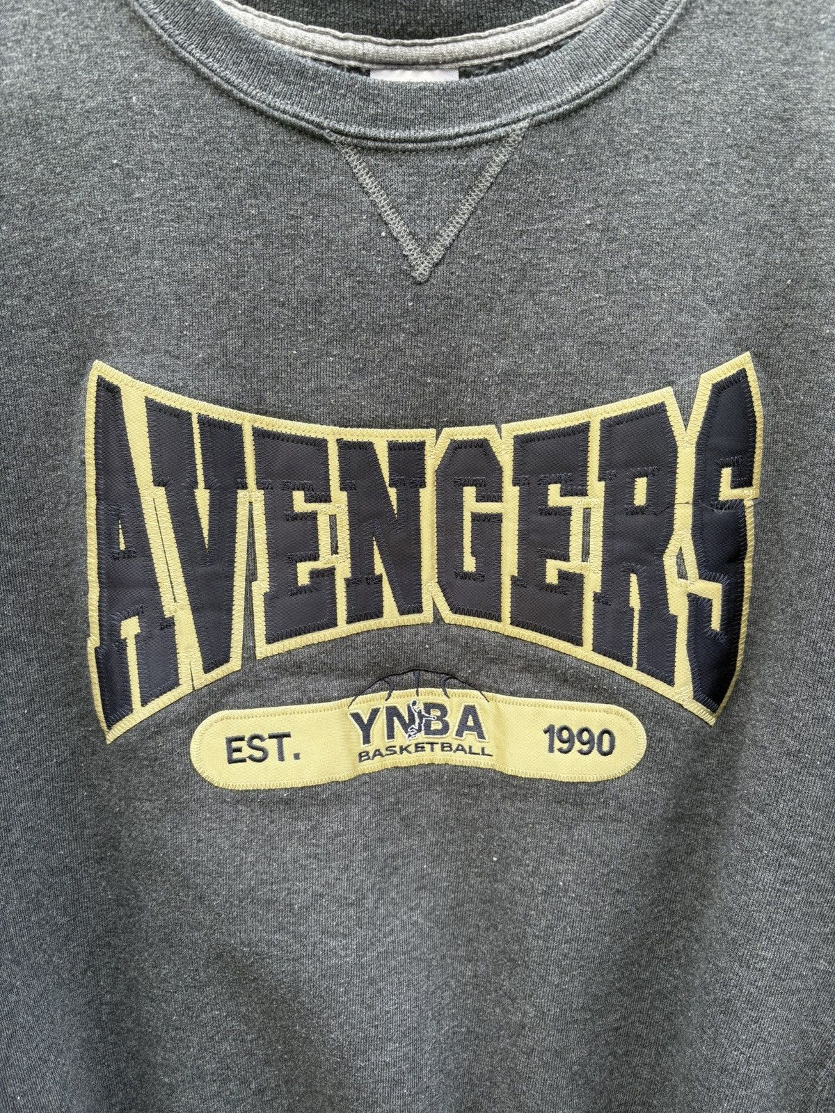 Russell Athletic Vintage Russell Athletic Avengers YNBA Sweatshirt Size US L / EU 52-54 / 3 - 2 Thumbnail
