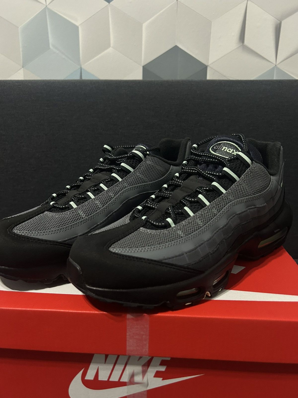Nike Nike AirMax 95 size 43 (27,5 sm) Size US 9.5 / EU 42-43 - 3 Thumbnail