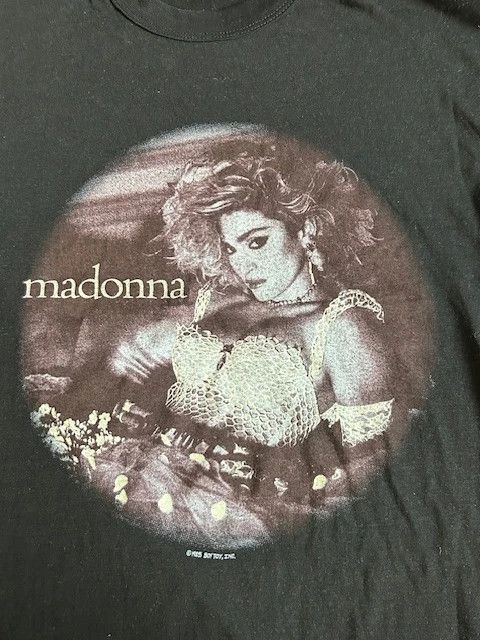 Band Tees Madonna Like A Virgin Vintage Tour 1985 Official T Shirt Size US M / EU 48-50 / 2 - 3 Thumbnail