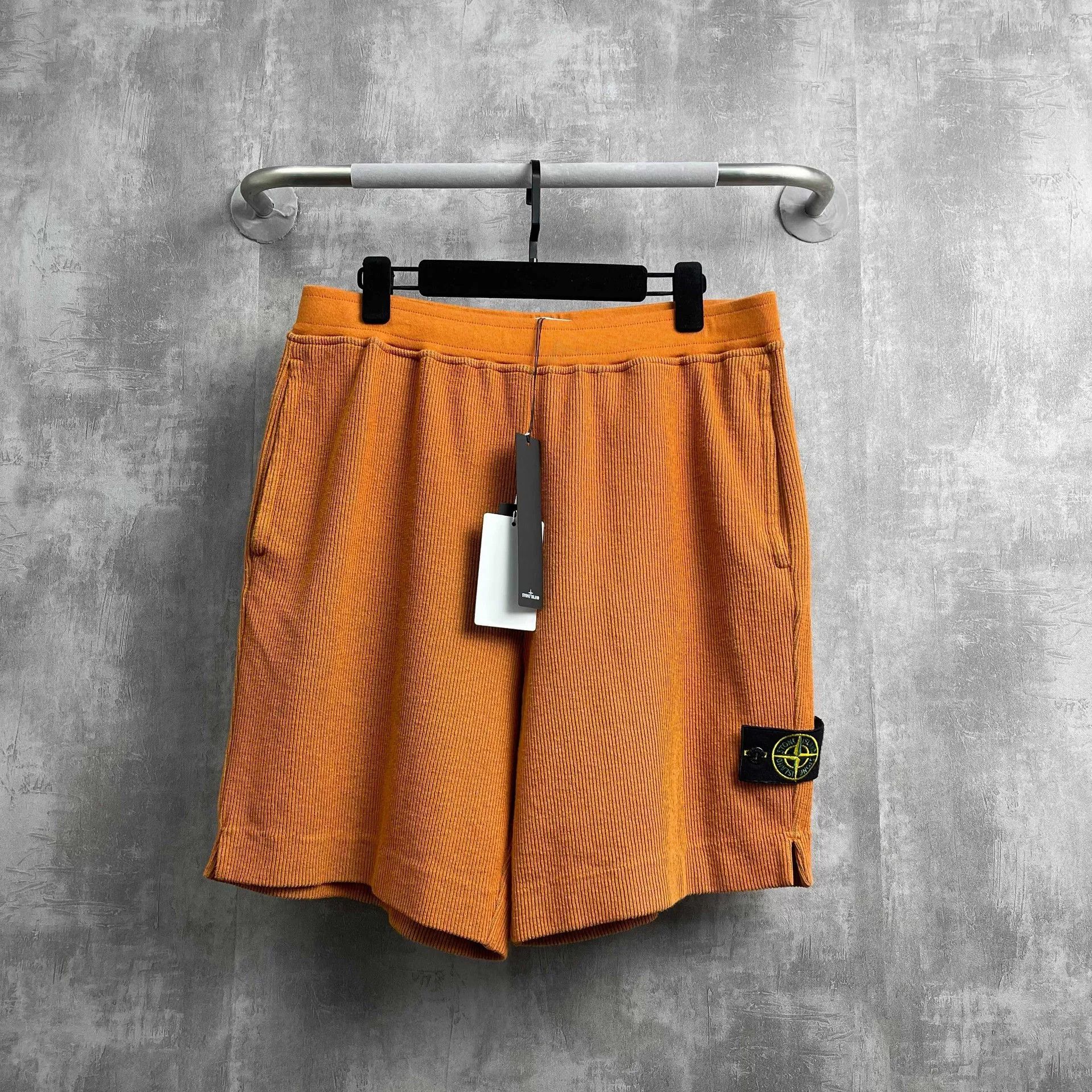 Stone Island Stone Island Classic Logo Corduroy Shorts Size US 36 / EU 52 - 1 Thumbnail
