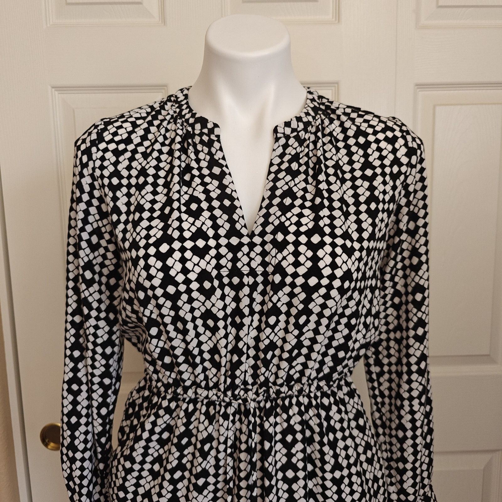 Loft Ann Taylor LOFT diamond print tie waist shirt dress sz SP Size S / US 4 / IT 40 - 2 Thumbnail
