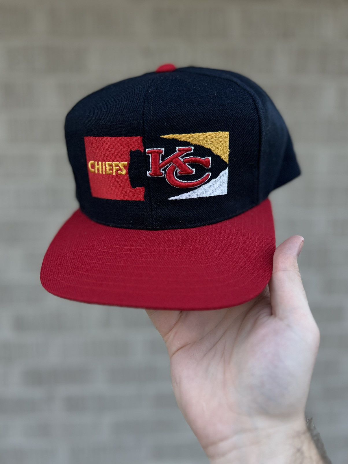 Sports Specialties Vintage 90’s Wool Kansas City Chiefs NFL SnapBack Hat Size ONE SIZE - 1 Thumbnail