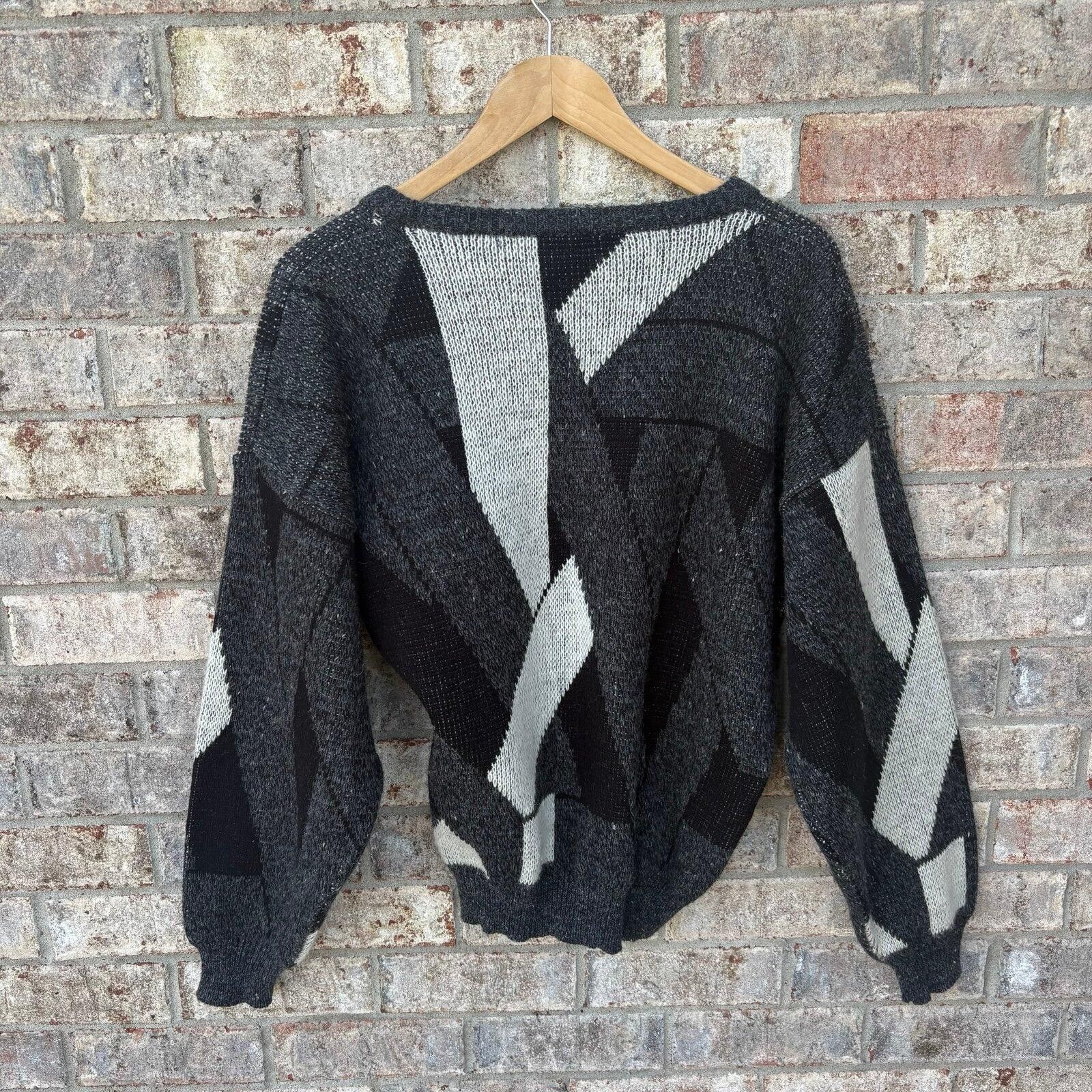 Coogi Vintage 90s Coogi style 3-D knit sweater Size US L / EU 52-54 / 3 - 2 Thumbnail