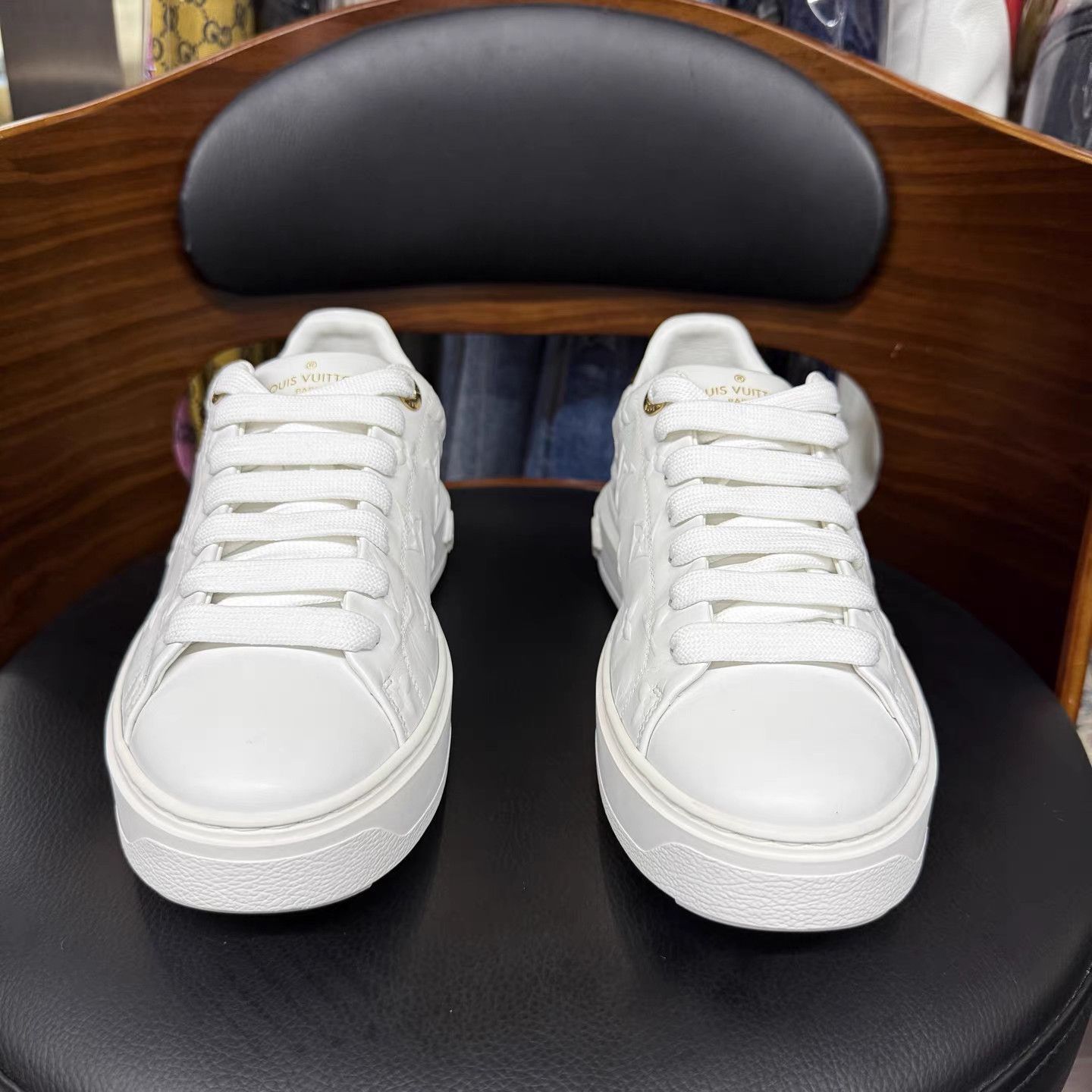 Louis Vuitton LV Time Out Embossed Monogram Platform Sneakers K15 Size US 8 / IT 38 - 2 Thumbnail