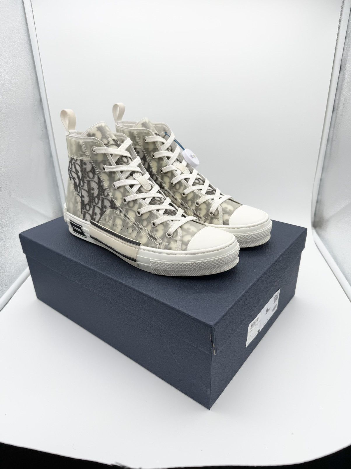 Dior Dior high b23 White Oblique WORN ONCE Size US 11 / EU 44 - 1 Thumbnail