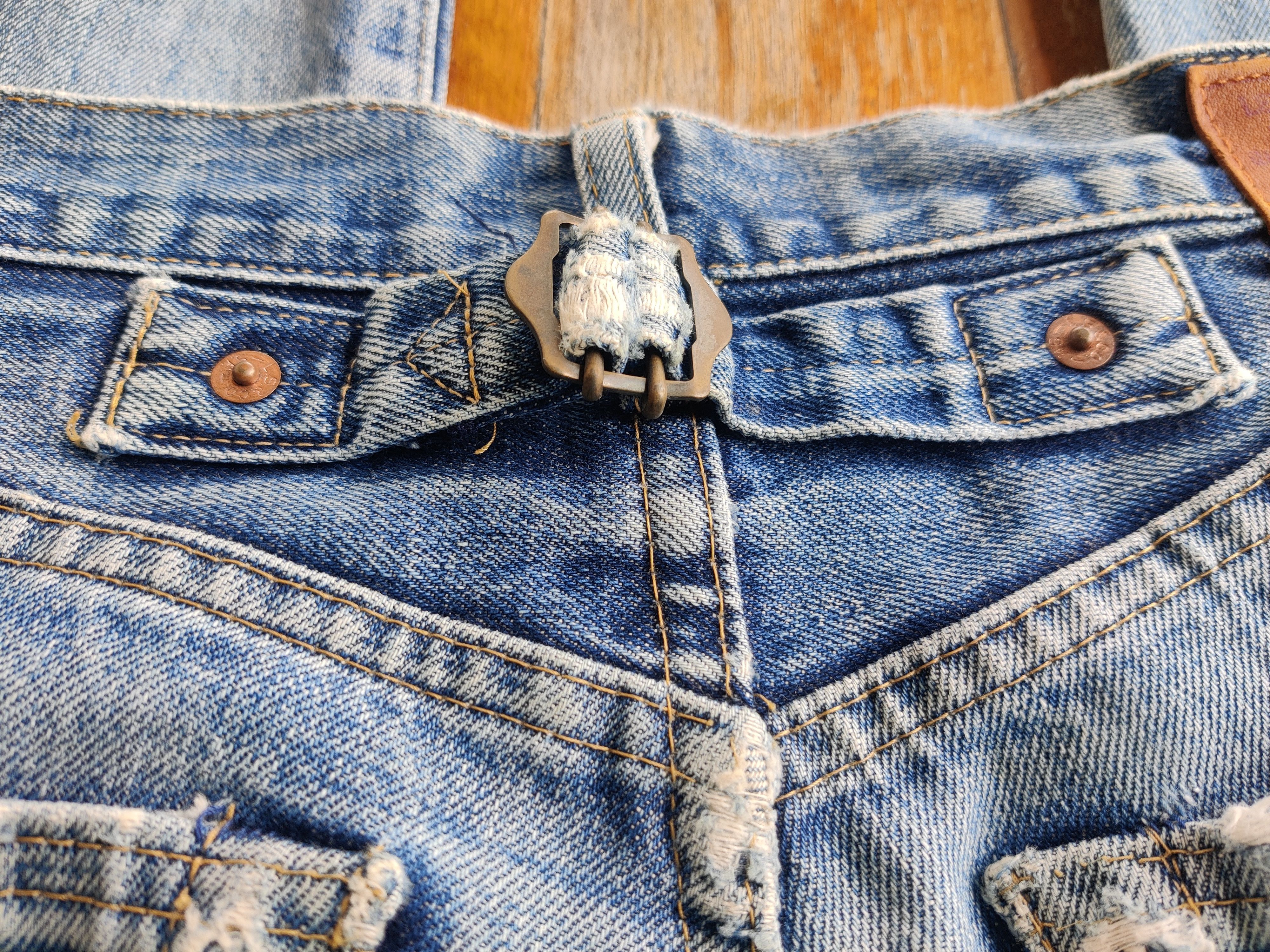 Japanese Brand × Levi's Vintage Clothing Vintage Levi's 702 Big E Selvedge Buckle Back Grunge Size US 30 / EU 46 - 7 Thumbnail