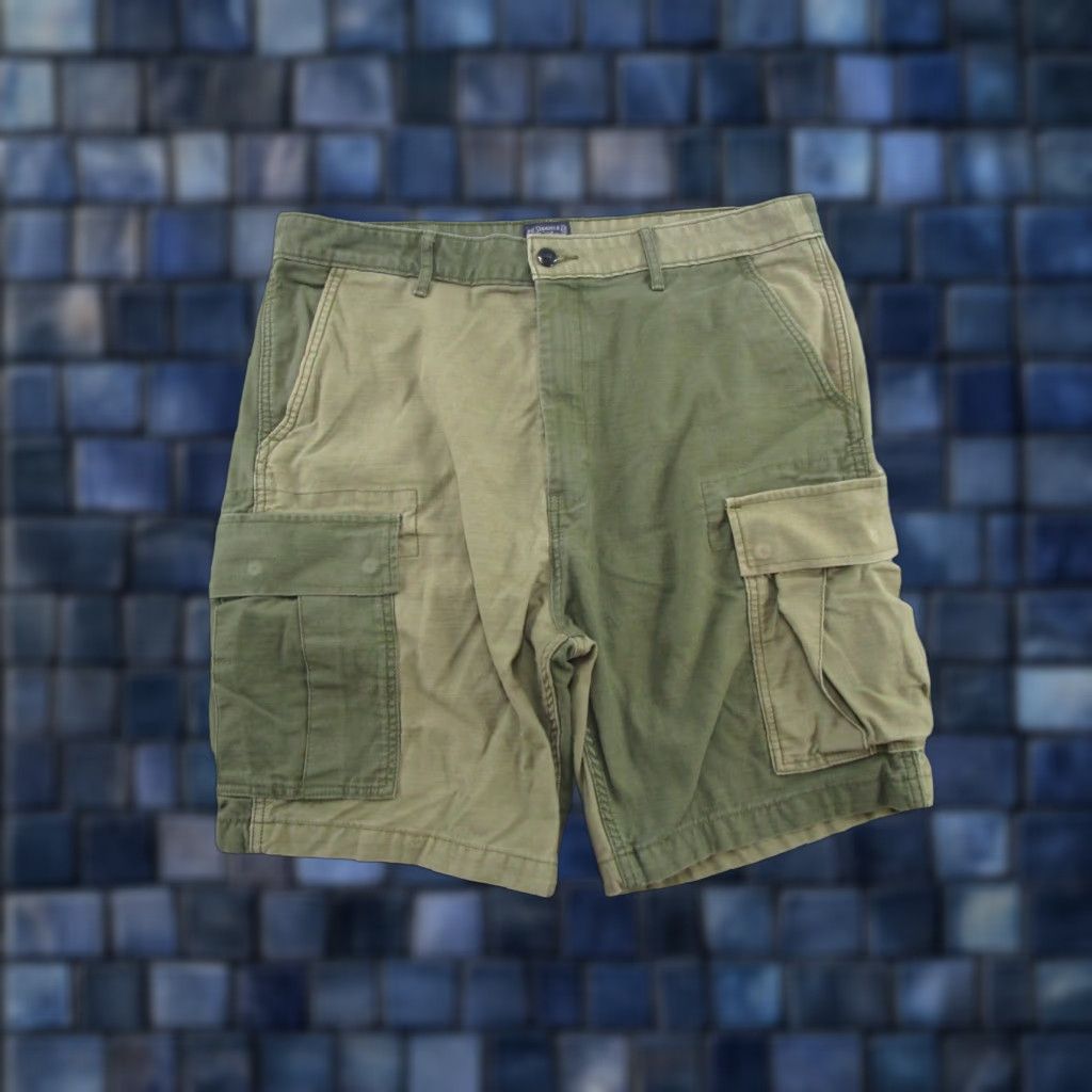 Levi's VTG Levi’s 2 Tone Green Cargo Shorts Levi’s Shorts Men 36 Denim Cotton Cargo Pocket 90s Grunge Vintage Green нэм Size US 36 / EU 52 - 1 Thumbnail