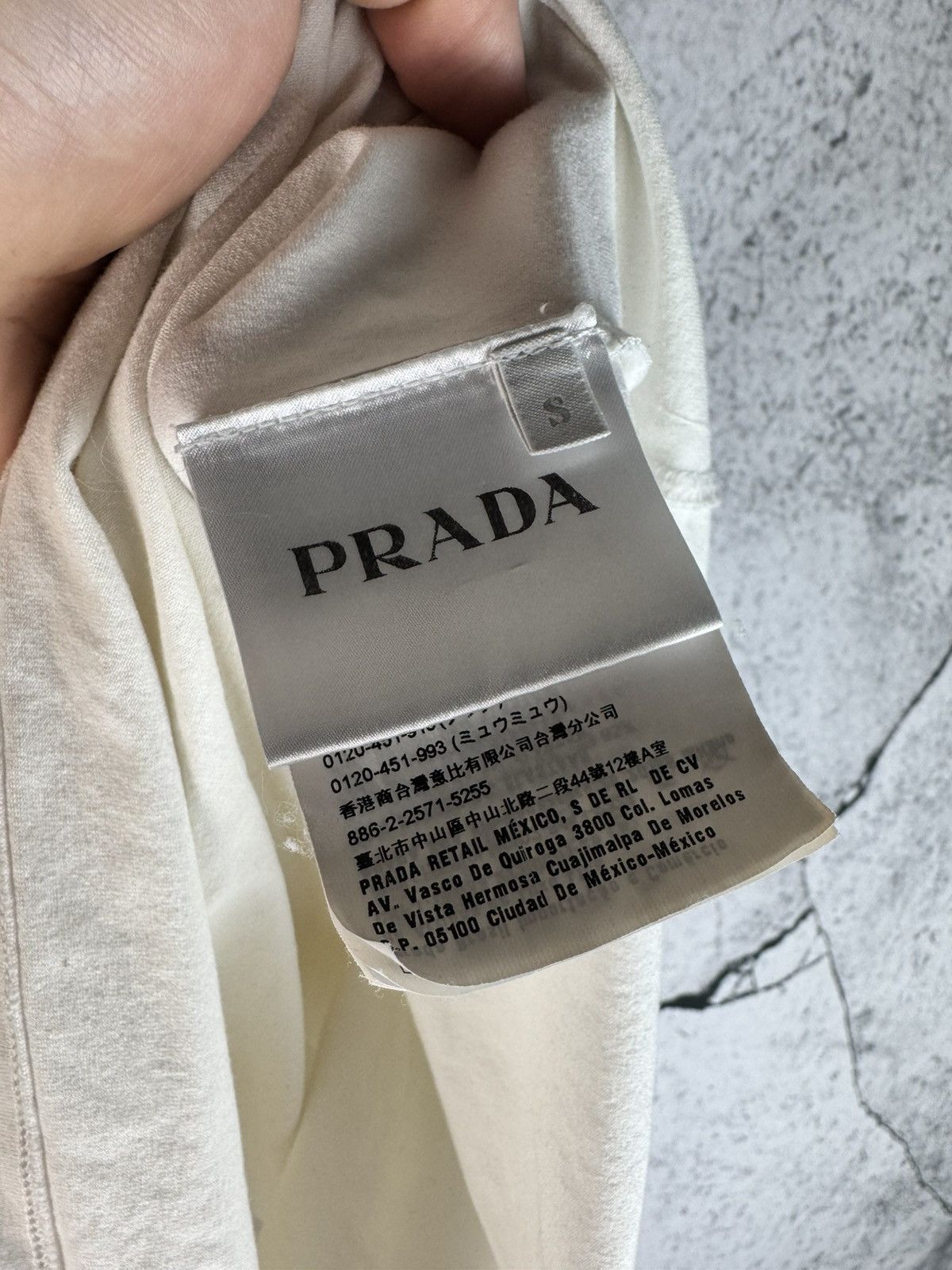 Prada Prada 2018 Nylon Pocket Red tab Logo T Shirt White Size US S / EU 44-46 / 1 - 5 Thumbnail