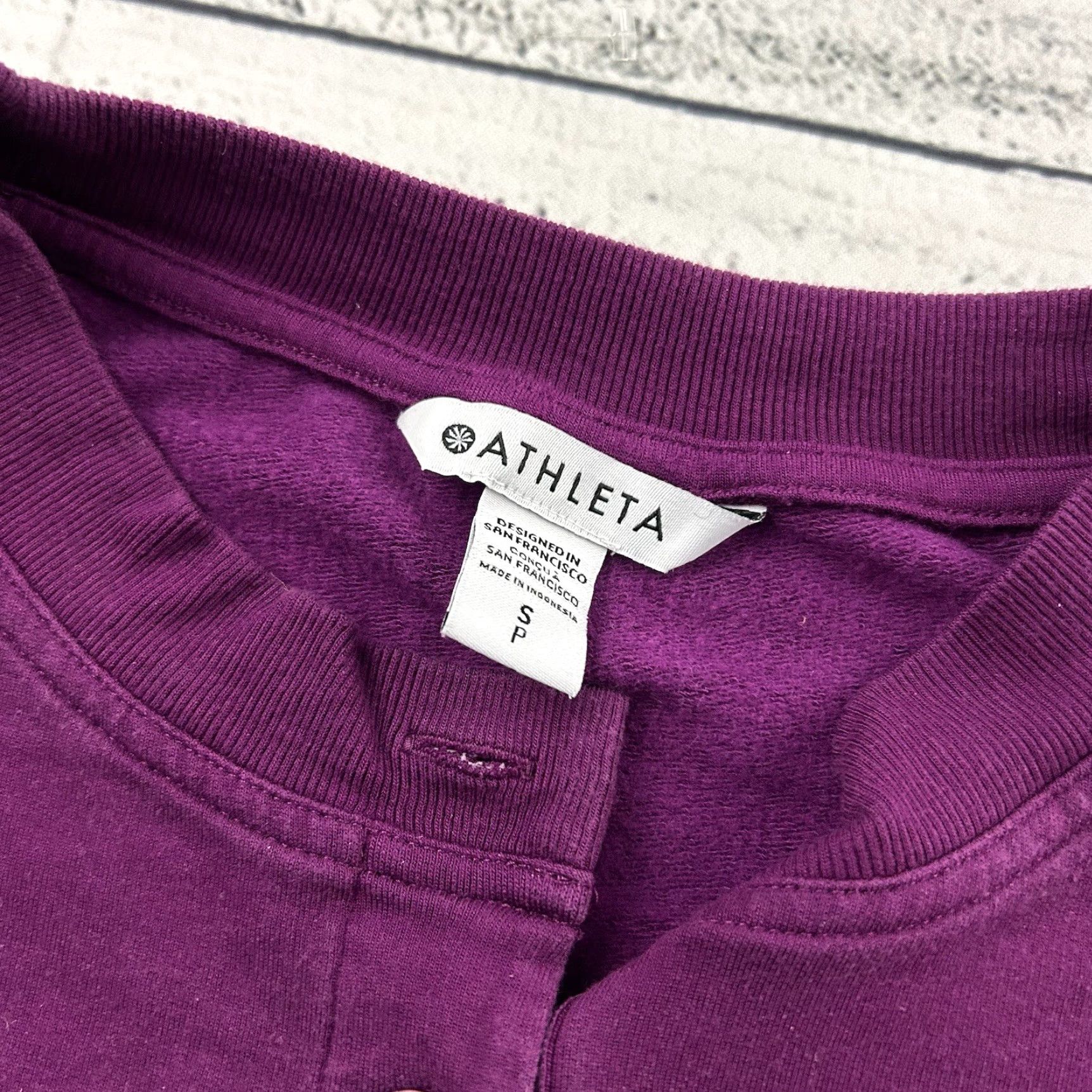 Athleta Athleta Pullover Henley Sweatshirt Women's S Purple Size S / US 4 / IT 40 - 2 Thumbnail