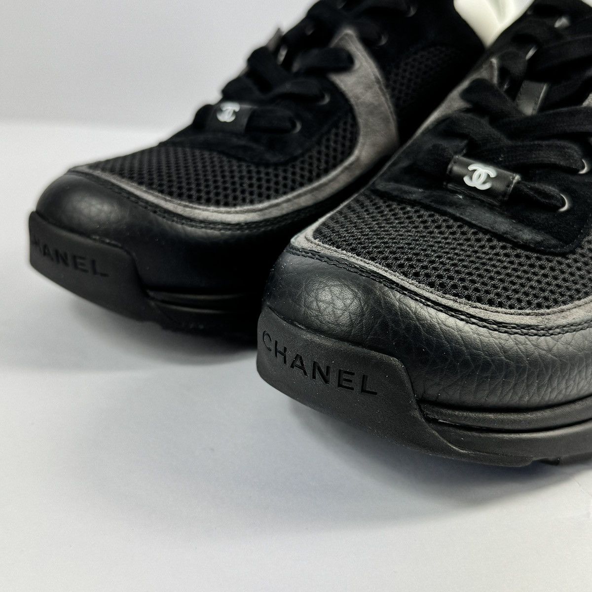 Chanel CLASSIC LOW TOP LOGO SNEAKERS Size US 10 / EU 43 - 3 Thumbnail