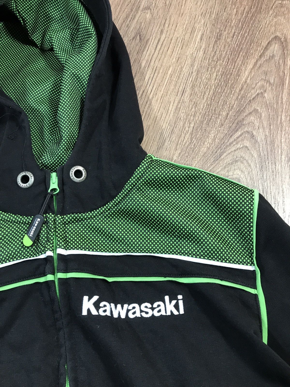 Vintage Vintage Y2k Kawasaki 💚🖤 Zip Hoodie Size US L / EU 52-54 / 3 - 4 Thumbnail