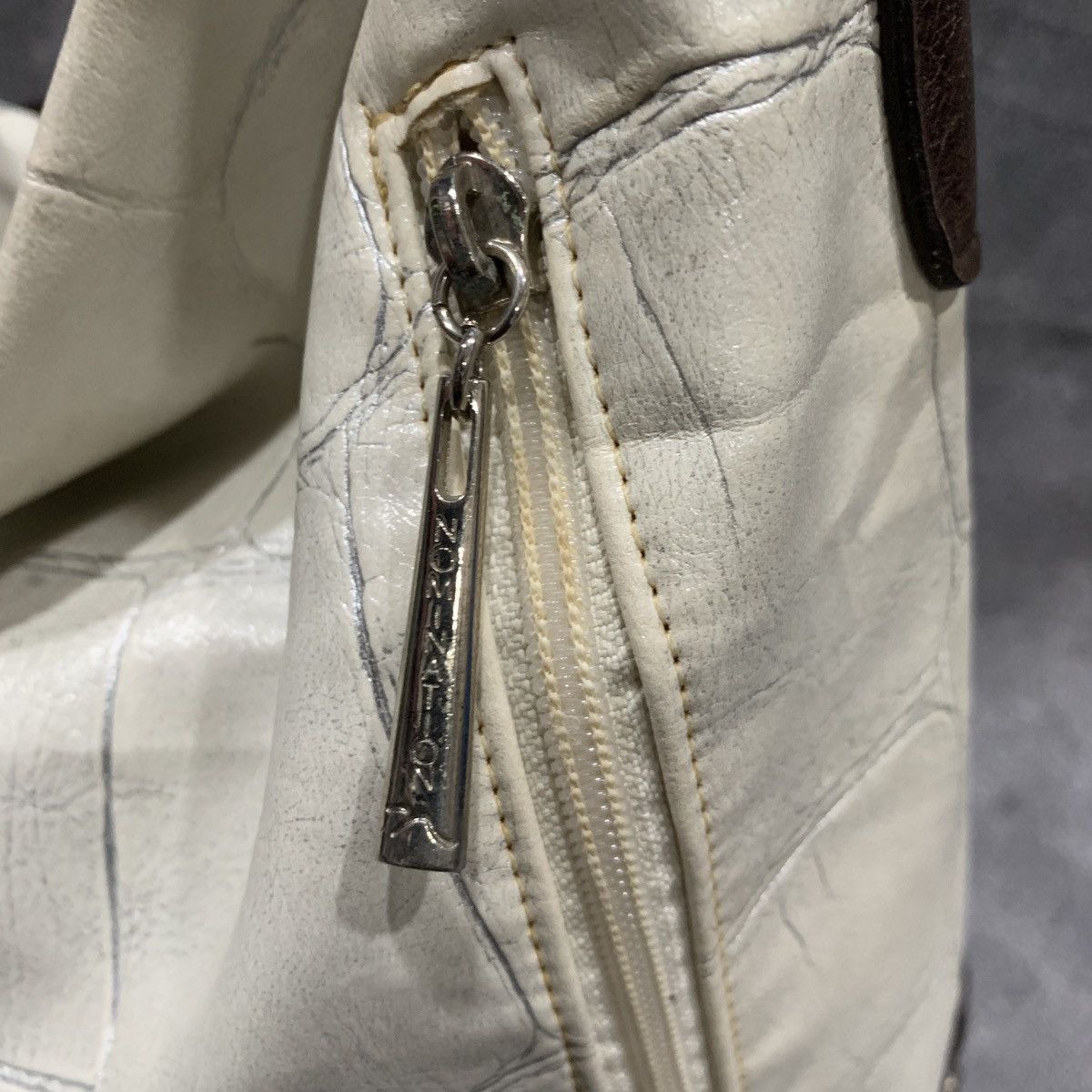 Vintage Leather y2k bag Size ONE SIZE - 8 Thumbnail