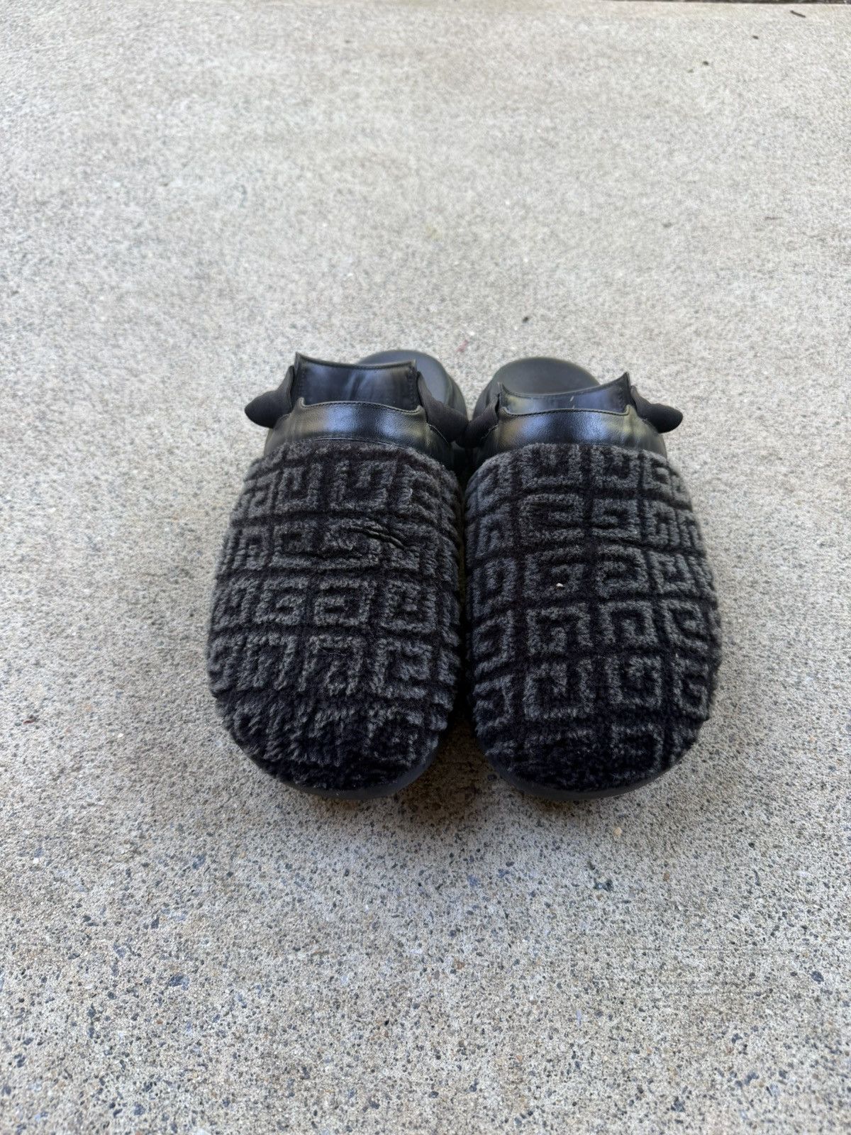 Givenchy Men's Marshmallow shearling clogs