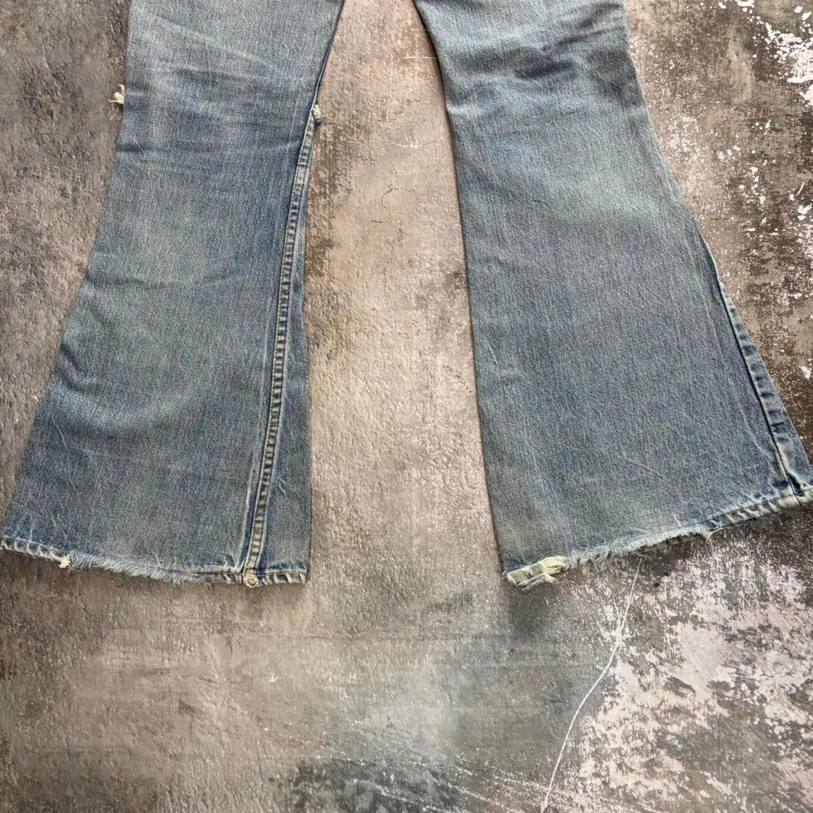 Levi's × Vintage Vintage 70s Levis Bell Bottoms Orange Tab Big E Distressed. Size 28" / US 6 / IT 42 - 7 Thumbnail