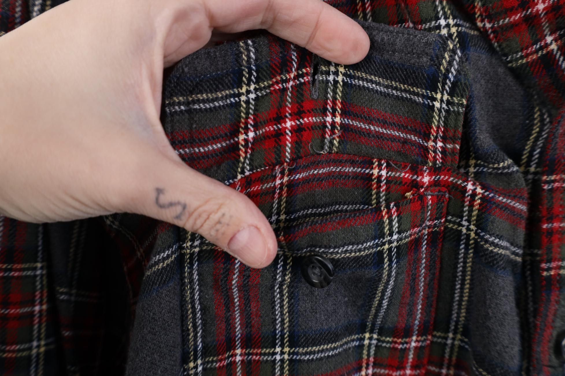 Woolrich Woolen Mills Vintage Y2K Woolrich Collared Button Shirt Plaid Cotton Size US XL / EU 56 / 4 - 9 Thumbnail