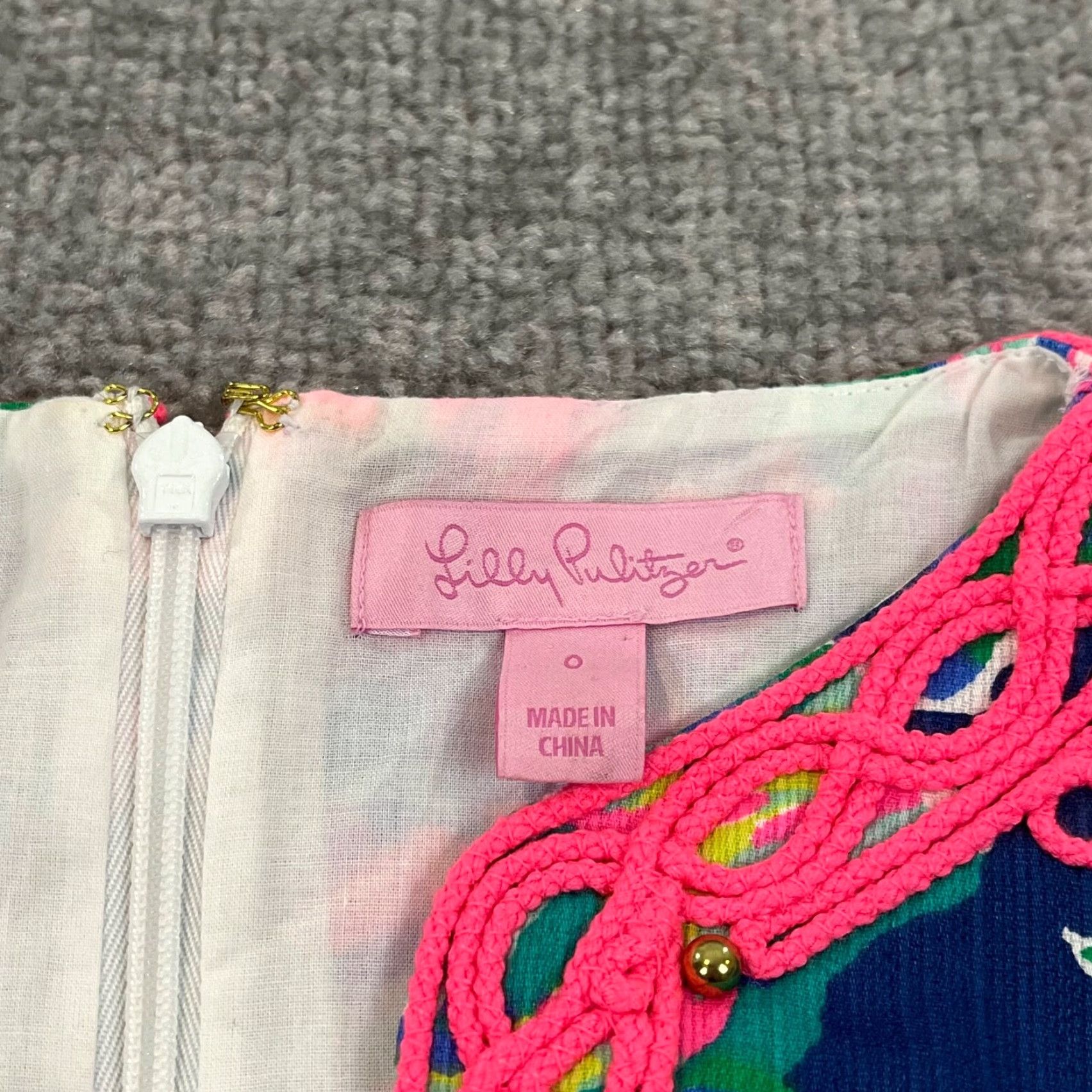 Lilly Pulitzer Lilly Pulitzer Ryder Shift Dress Womens Size 0 Seaside Allure Escapade Bead Lace Floral Multicolor Slim Short Sleeve V-Neck Zip Size XS / US 0-2 / IT 36-38 - 2 Thumbnail