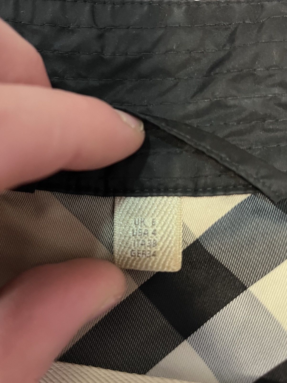 Burberry Burberry Brit Peasdale Short Trench Jacket Nova Check Nylon Size S / US 4 / IT 40 - 9 Thumbnail