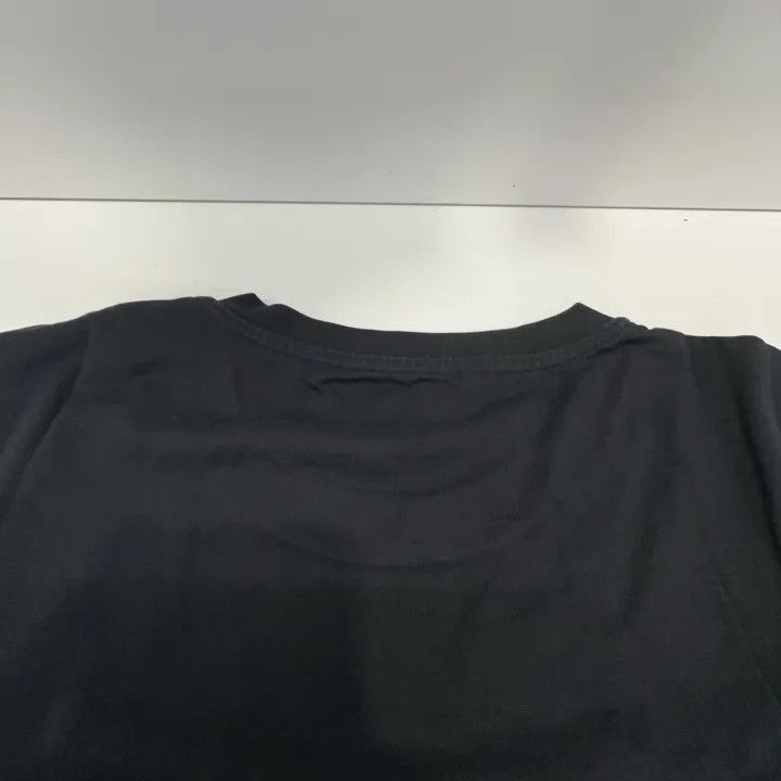 Givenchy Givenchy Givenchy Shark Print Black Short Sleeve TShirt -2 Size US XL / EU 56 / 4 - 9 Thumbnail