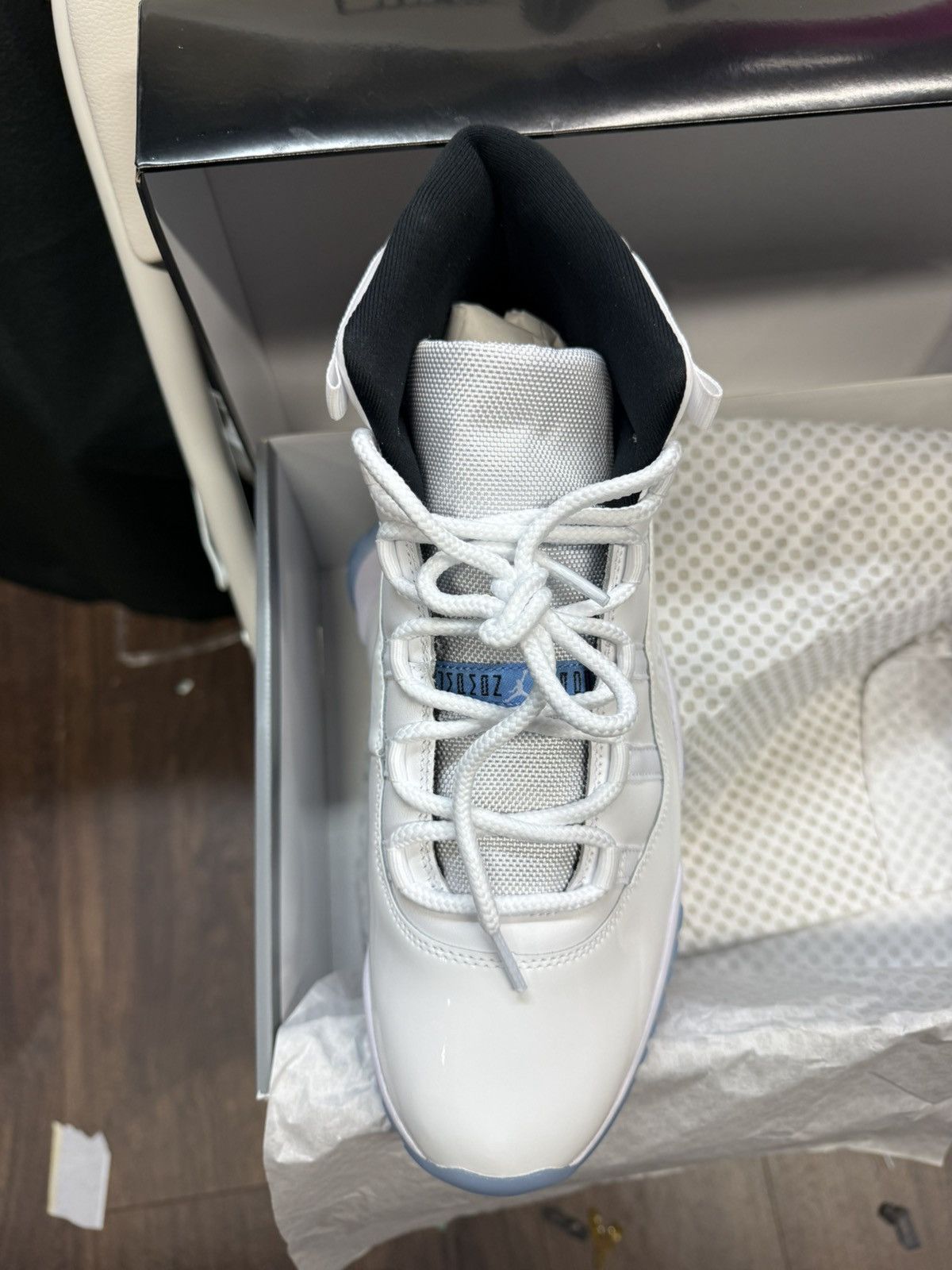 Jordan Brand Jordan 11 Retro “Legend Blue” Columbia Size US 13 / EU 46 - 4 Thumbnail