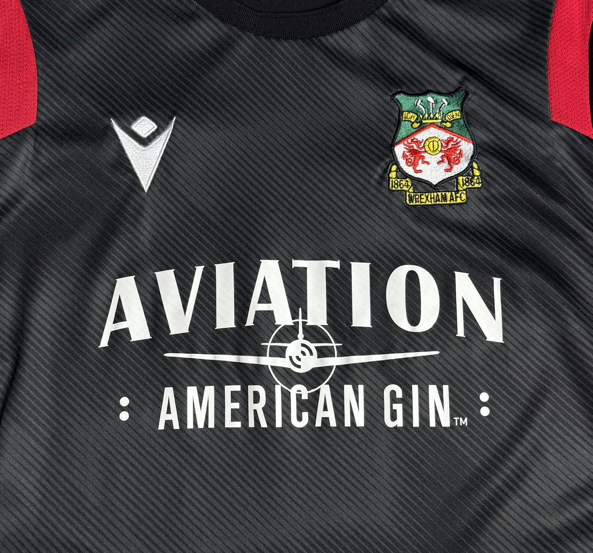 Macron Wrexham 2022 2023 Training Shirt Soccer Jersey Macron Size US L / EU 52-54 / 3 - 5 Thumbnail
