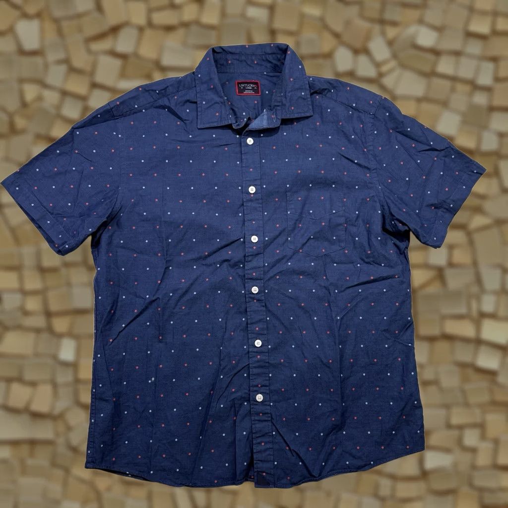 UNTUCKit UNTUCKit Mens L Button-Up Shirt Multicolor Polka Dot Short Sleeve Cotton Navy Red Slimming Easy Care Regular Casual Shirt Mens Front Button Closure Size US L / EU 52-54 / 3 - 1 Thumbnail