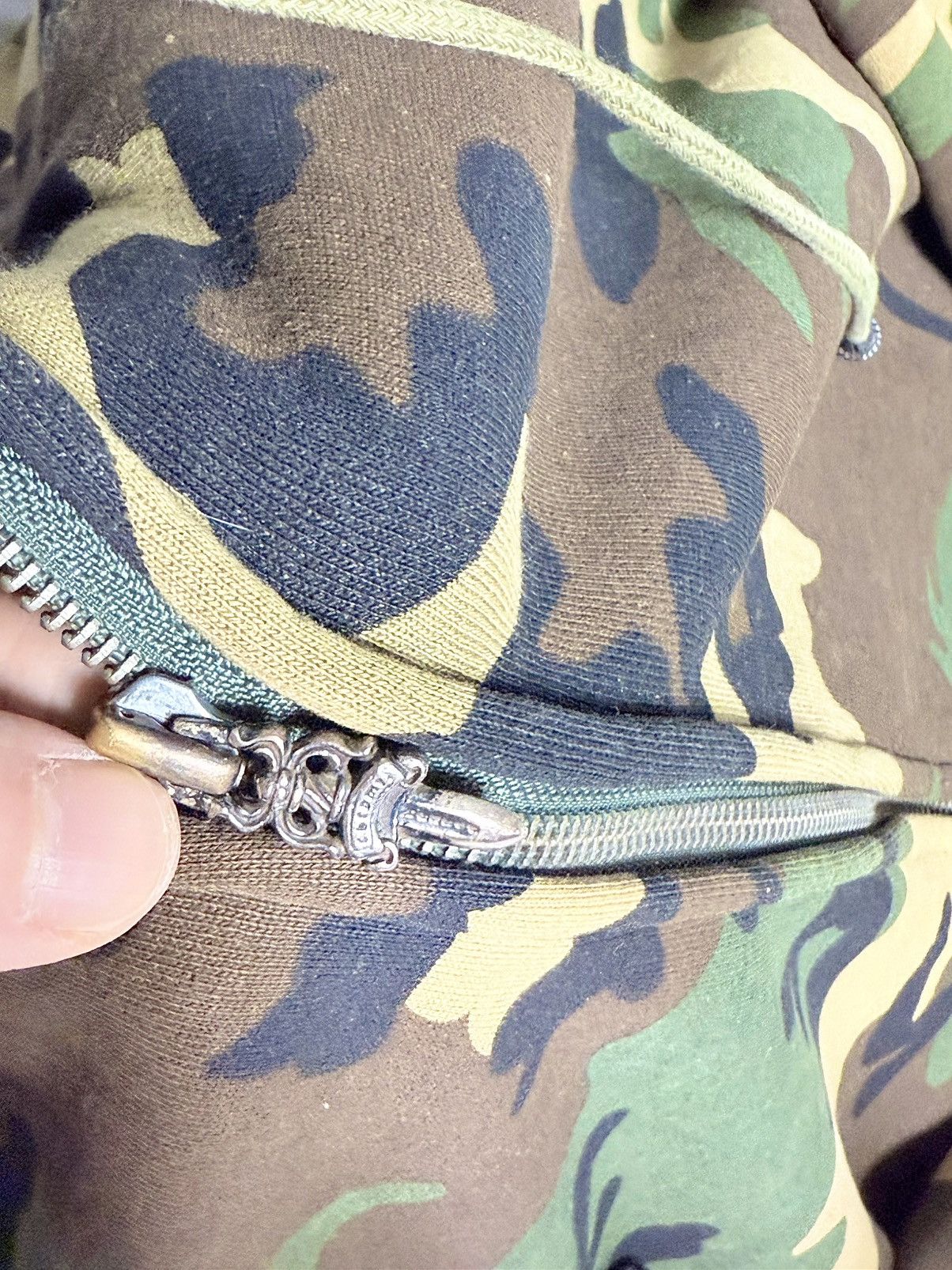 Chrome Hearts Chrome hearts camo hoodie with leather patches Size US M / EU 48-50 / 2 - 7 Thumbnail