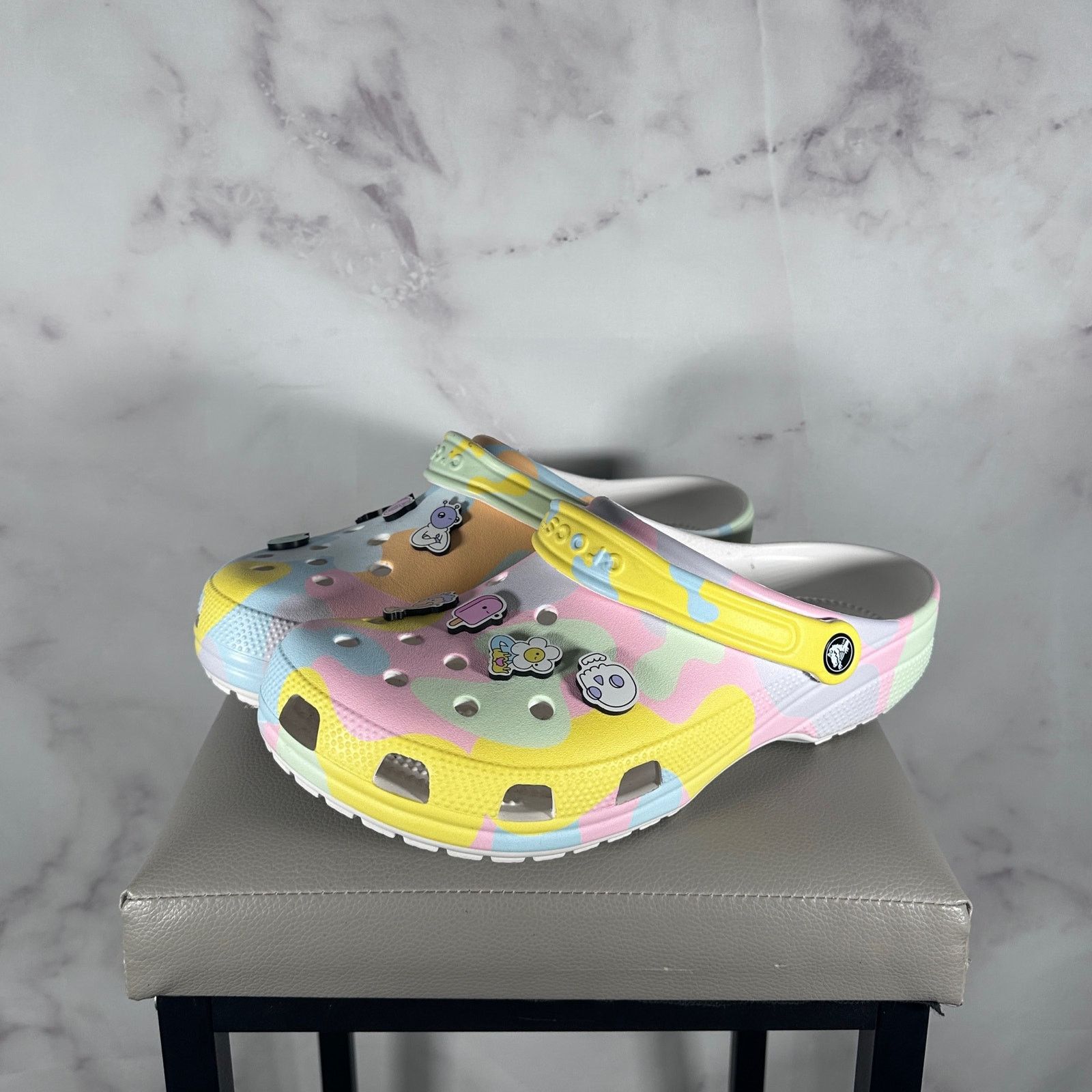 Crocs The Doodles Classic Clog Size US 11 / EU 44 - 1 Thumbnail