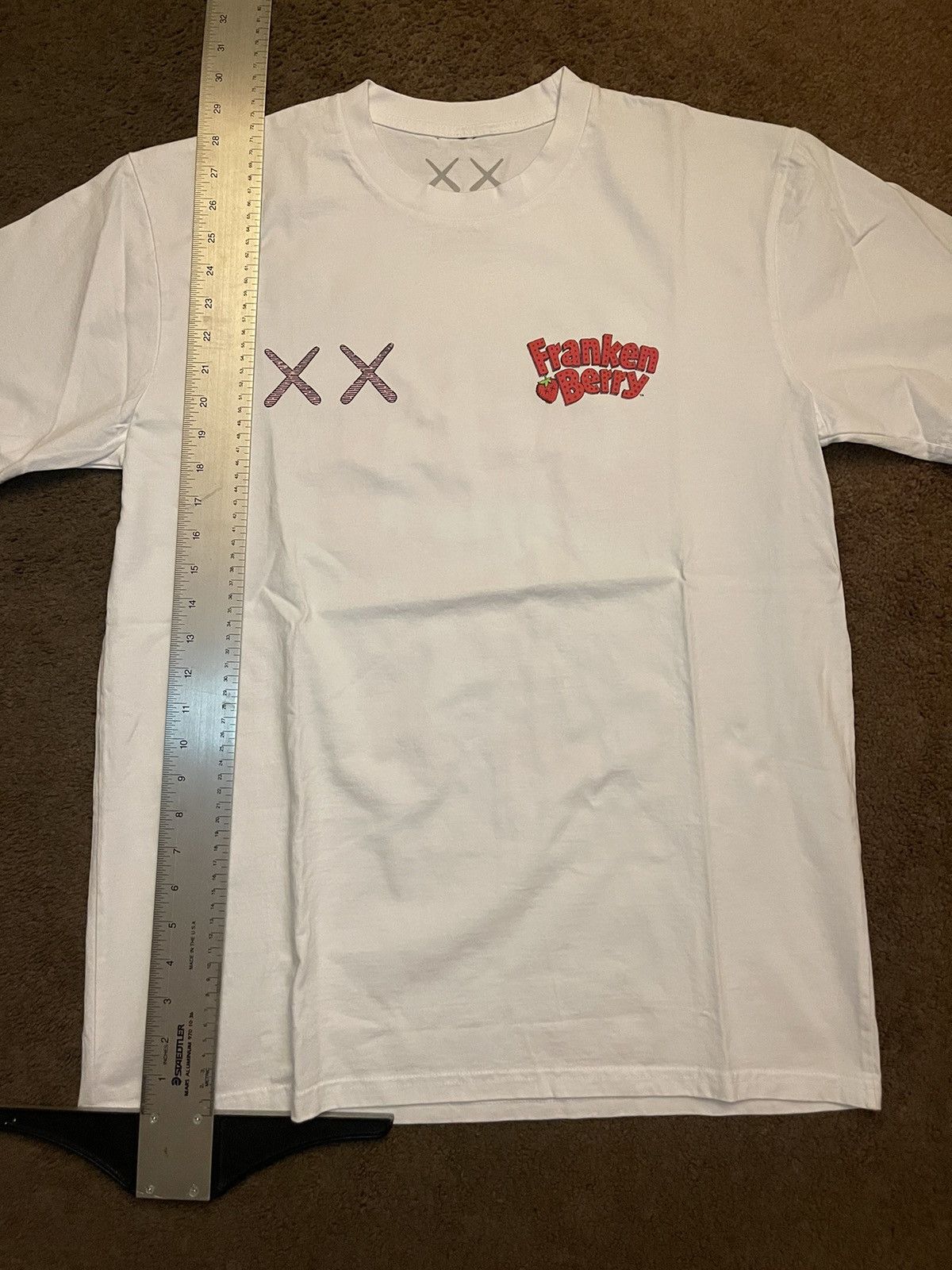 Kaws Kaws Sz L Size US L / EU 52-54 / 3 - 3 Thumbnail