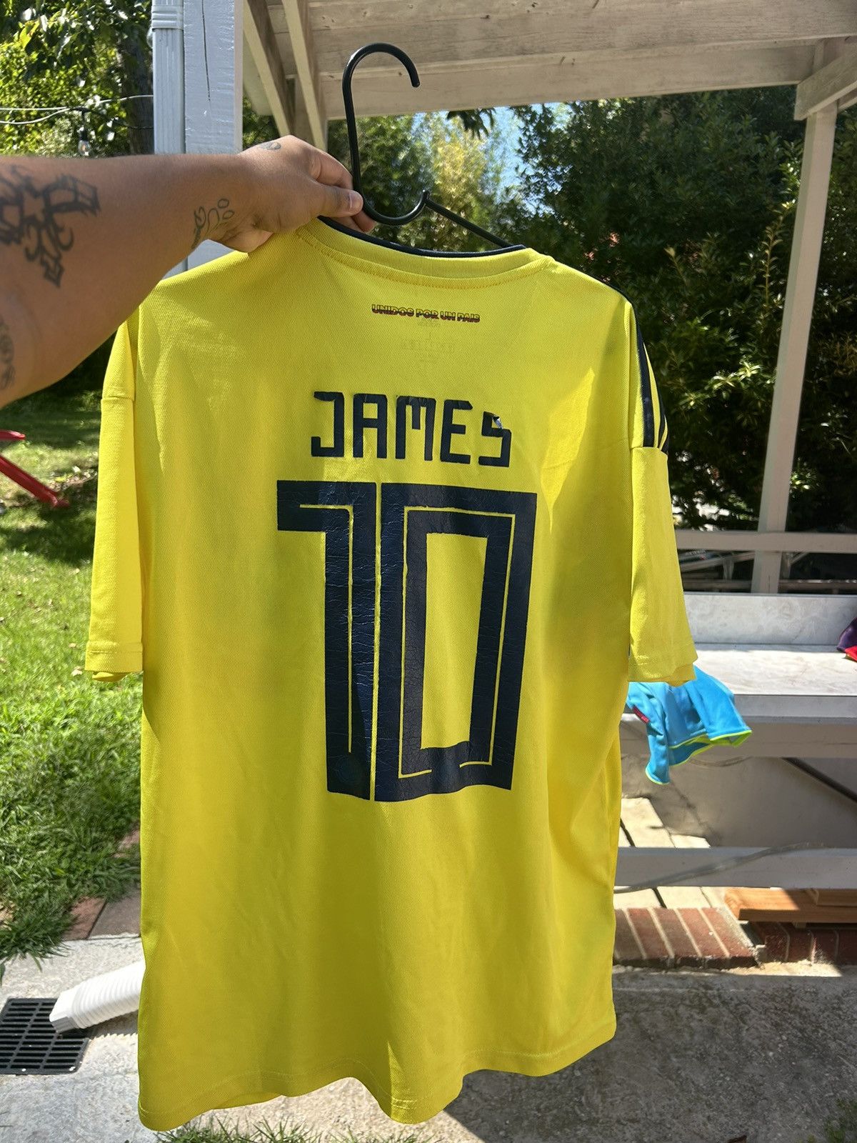 Adidas JAMES RODRIGUES COLOMBIAN JERSEY 2018 Size US M / EU 48-50 / 2 - 2 Thumbnail