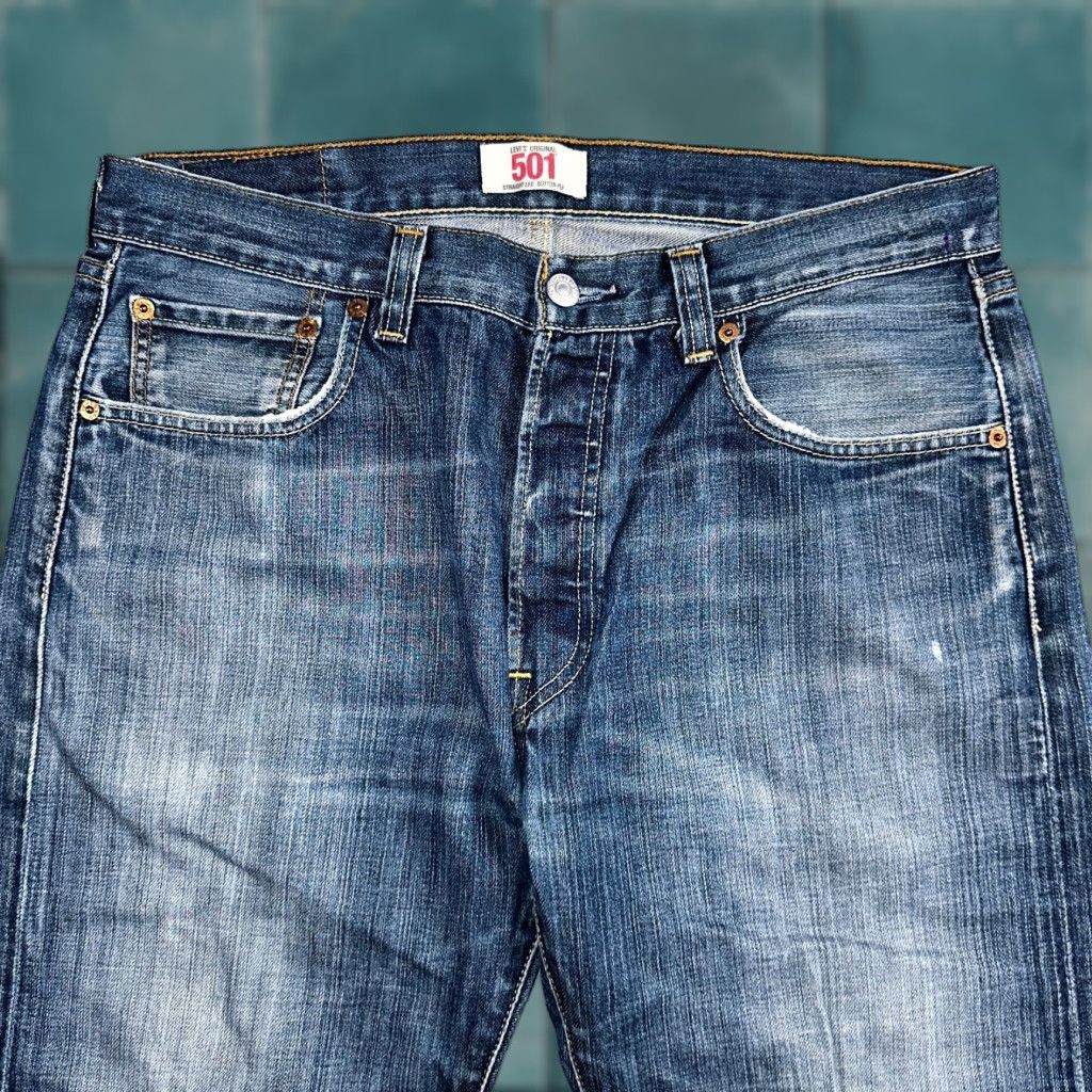 Levi's Levis 501 Vintage Y2K Straight Jeans Blue 34x34 90s Mens Denim Cotton Regular Button Closure Mid Rise 27 Inseam 501 Series Size US 34 / EU 50 - 1 Thumbnail