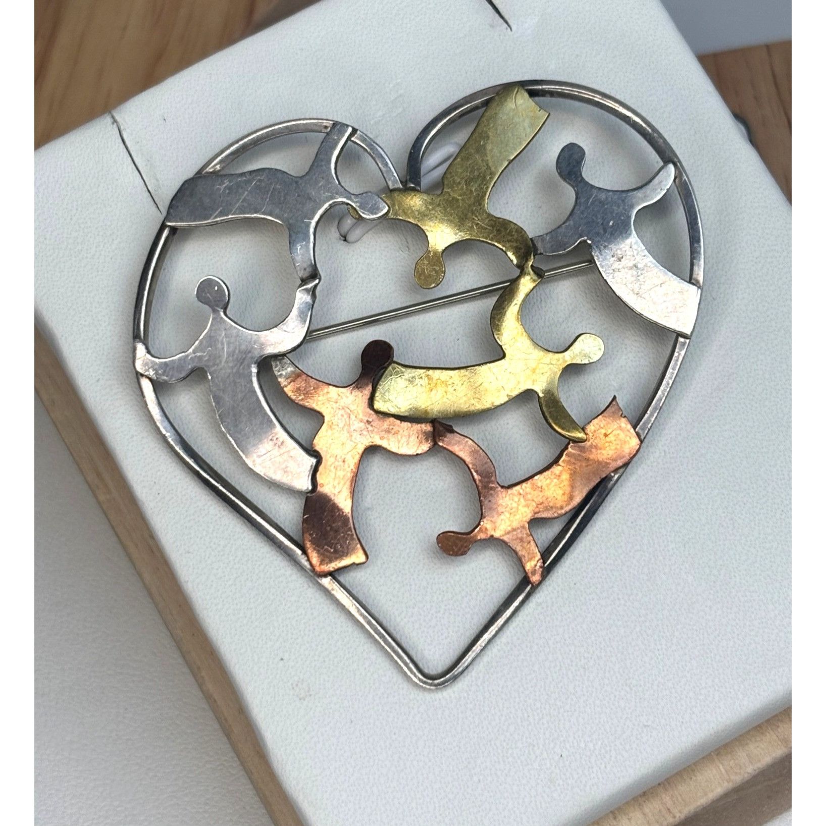 Other Vintage Heart Shaped Brooch Pin Size ONE SIZE - 1 Thumbnail