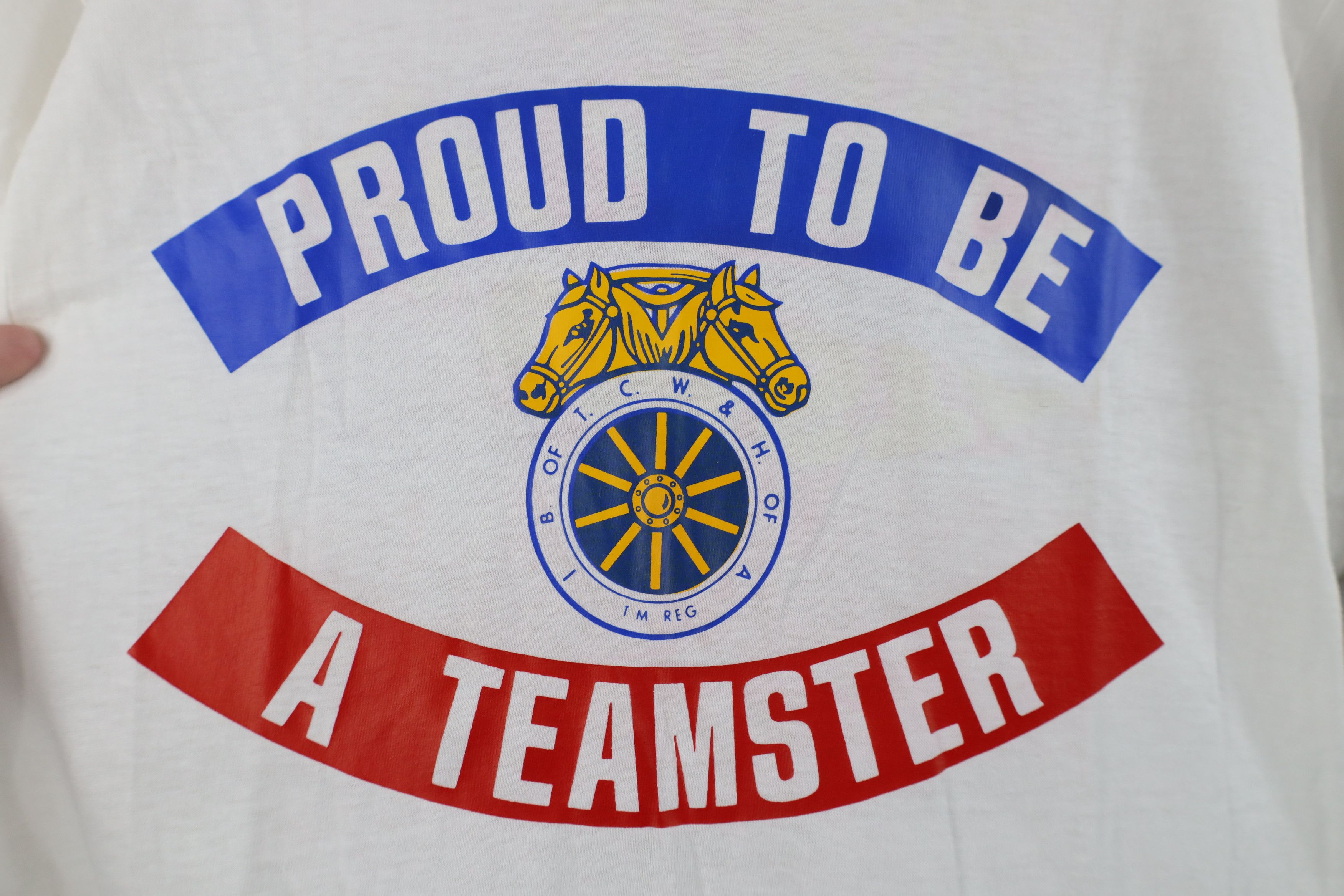 Vintage Vintage 70s A Teamster Union Short Sleeve T-Shirt White USA Size US L / EU 52-54 / 3 - 4 Thumbnail