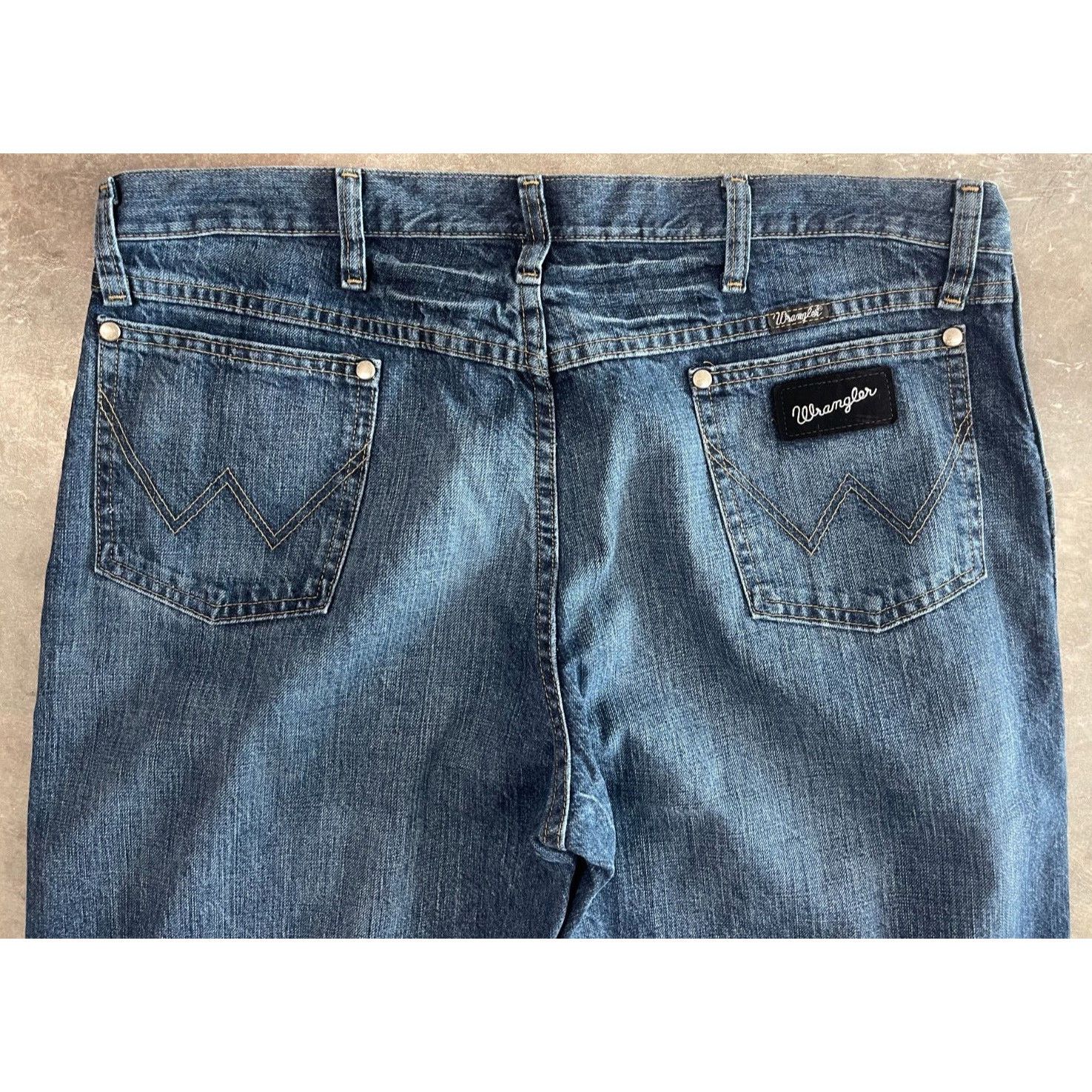 Wrangler VTG Y2K 90S WRANGLER BLUE FADE JEANS DENIM 36x32 Size US 36 / EU 52 - 1 Thumbnail