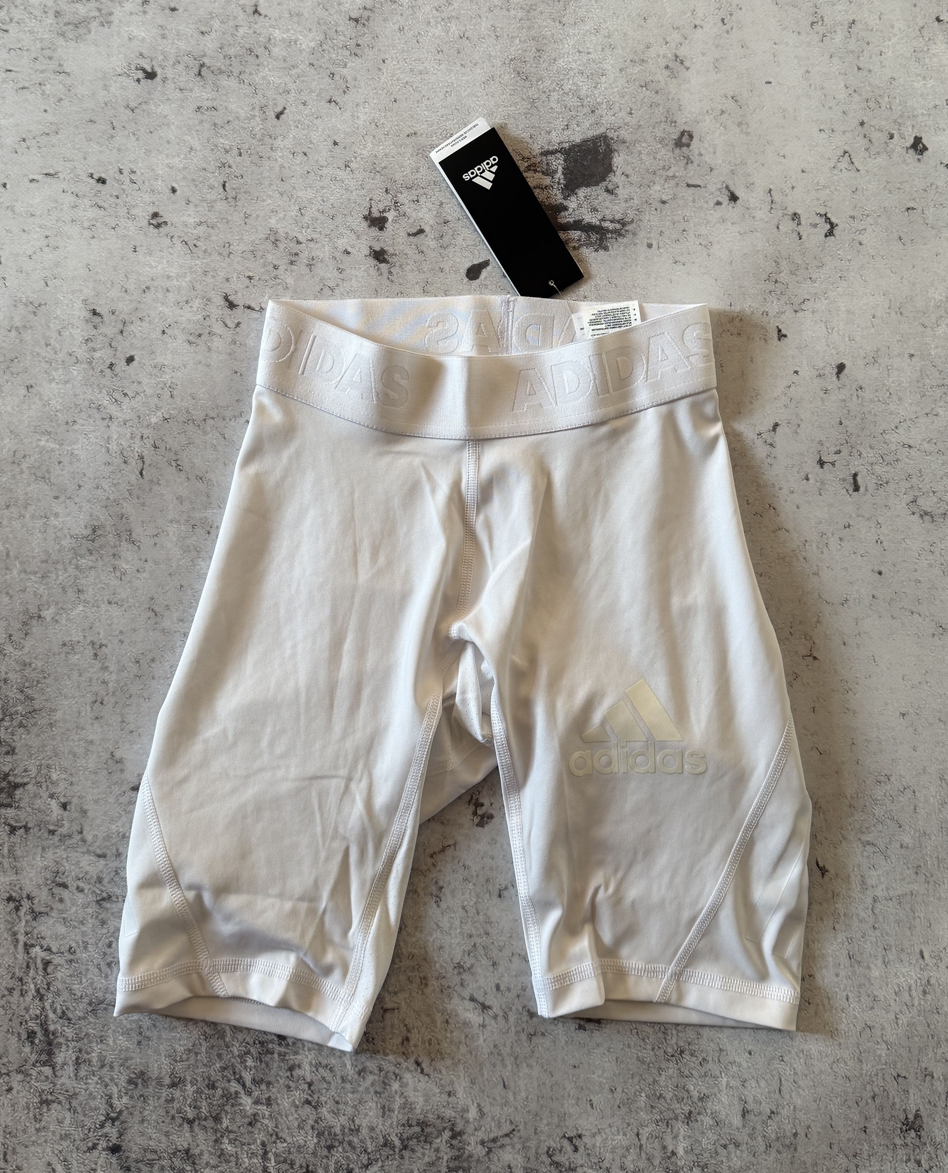 Adidas adidas Alphaskin 6 Compression Shorts Mens Dz8431 size S Size US 30 / EU 46 - 2 Thumbnail