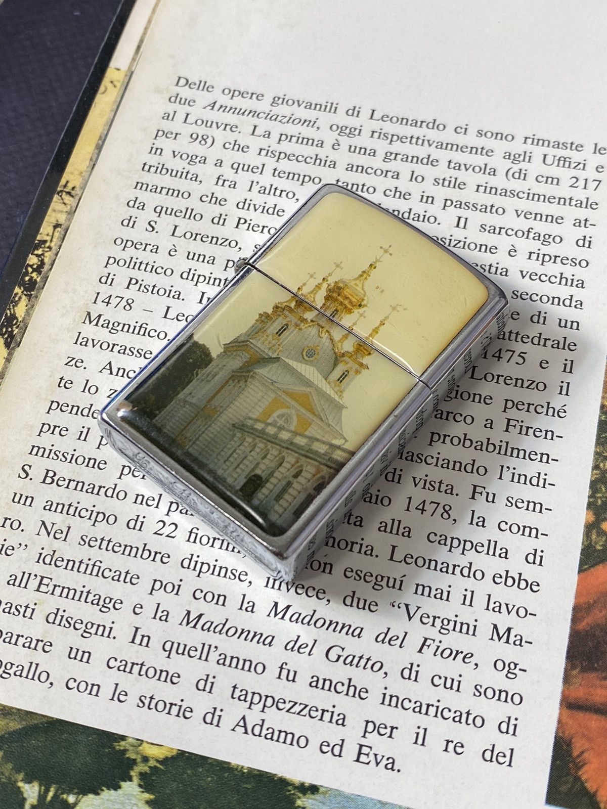 Jewelry Lighter with Cathedral Motif. Vintage. Size ONE SIZE - 1 Thumbnail