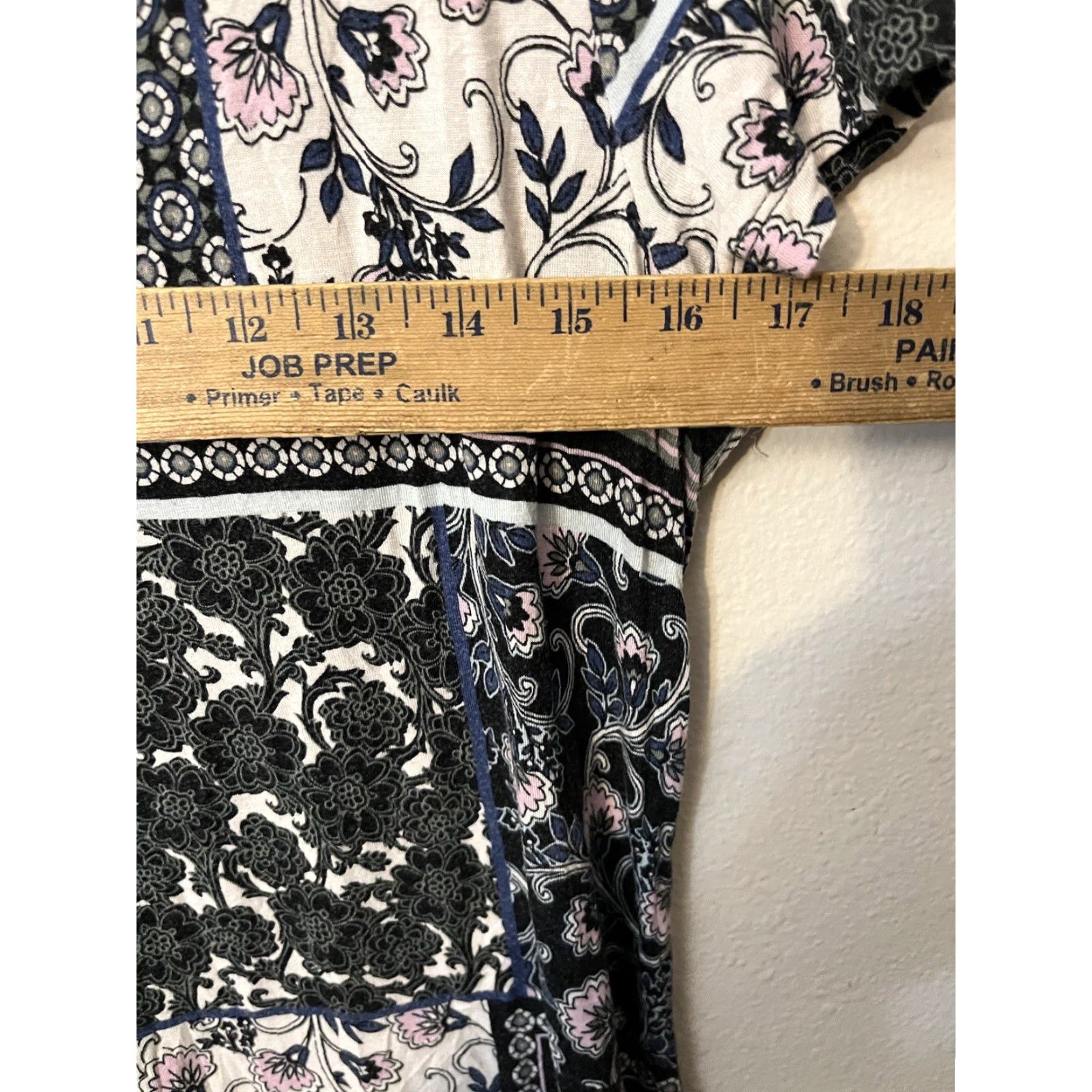 Croft & Barrow Croft & Barrow Shirt M Black Paisley Short Sleeve Round Neck Cotton Adult Women Size M / US 6-8 / IT 42-44 - 5 Thumbnail