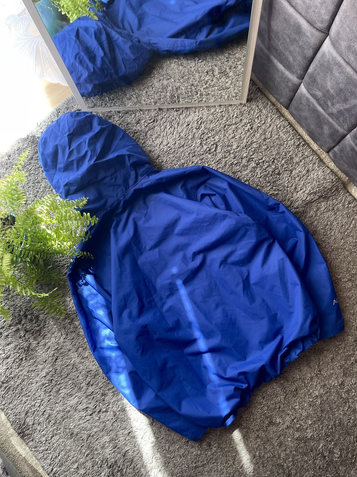 Berghaus Light Jacket Berghaus Streetwear Gorpcore Outdoor Gore-Tex Size US M / EU 48-50 / 2 - 16 Thumbnail