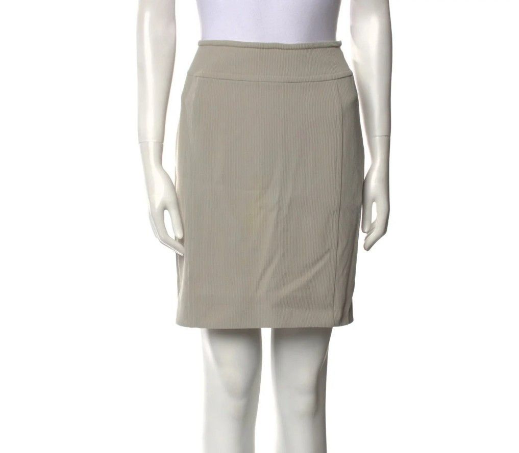 Donna Karan Wool Pencil Skirt | Beige | Zip | Designer Size 30" / US 8 / IT 44 - 4 Thumbnail