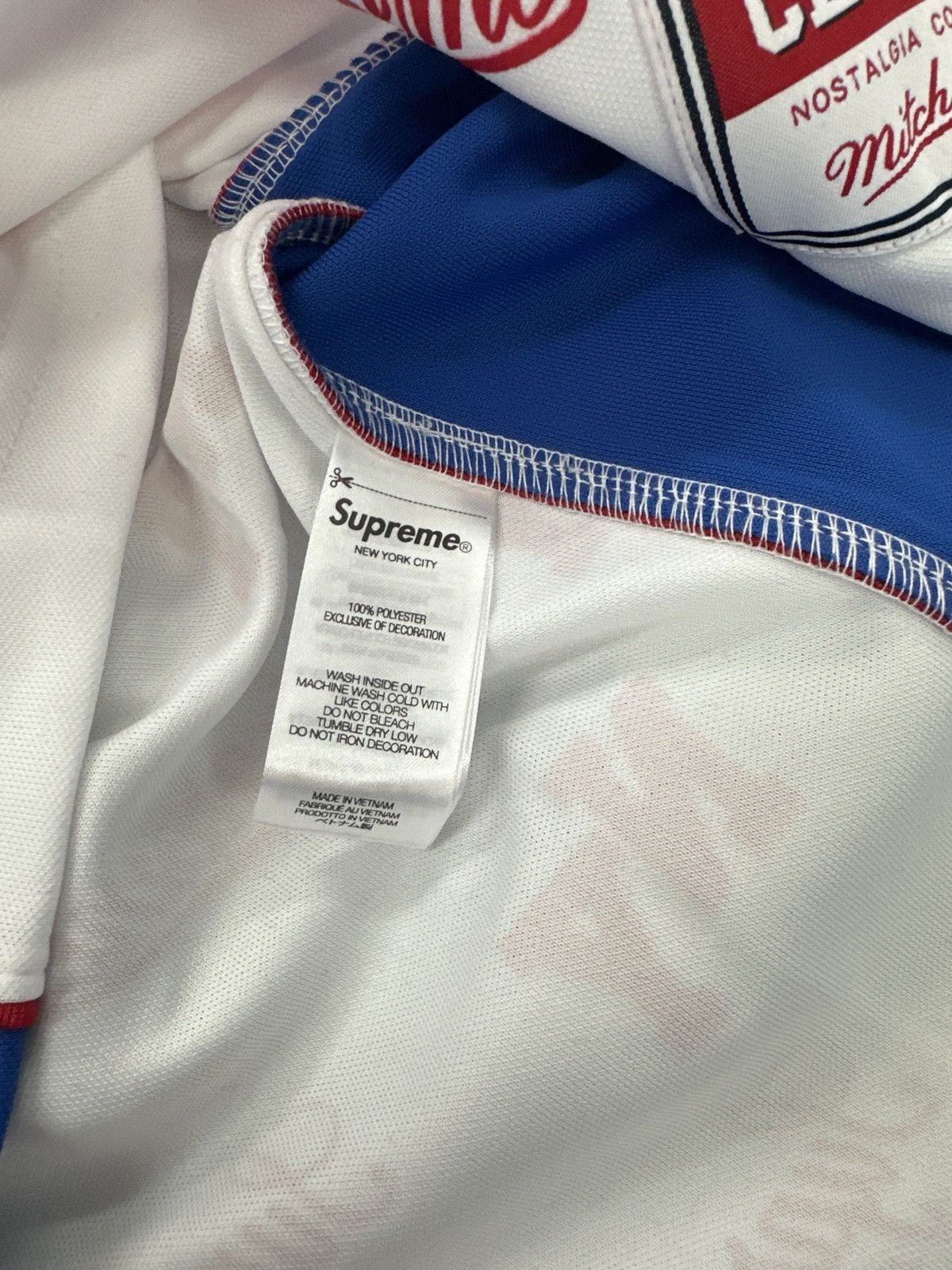 Supreme Supreme Mitchell & Ness Monogram Basketball Jersey White Size US M / EU 48-50 / 2 - 7 Thumbnail