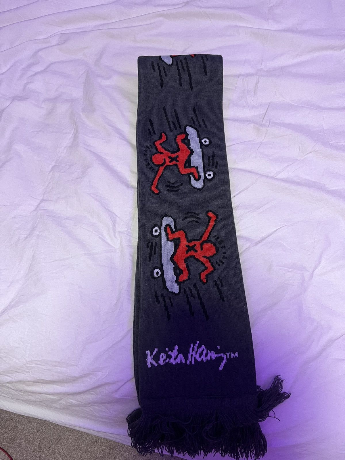 Foulard En Soie Keith Haring Vintage 1986 - 50x50 Cm, Motifs Street Art, Occasion