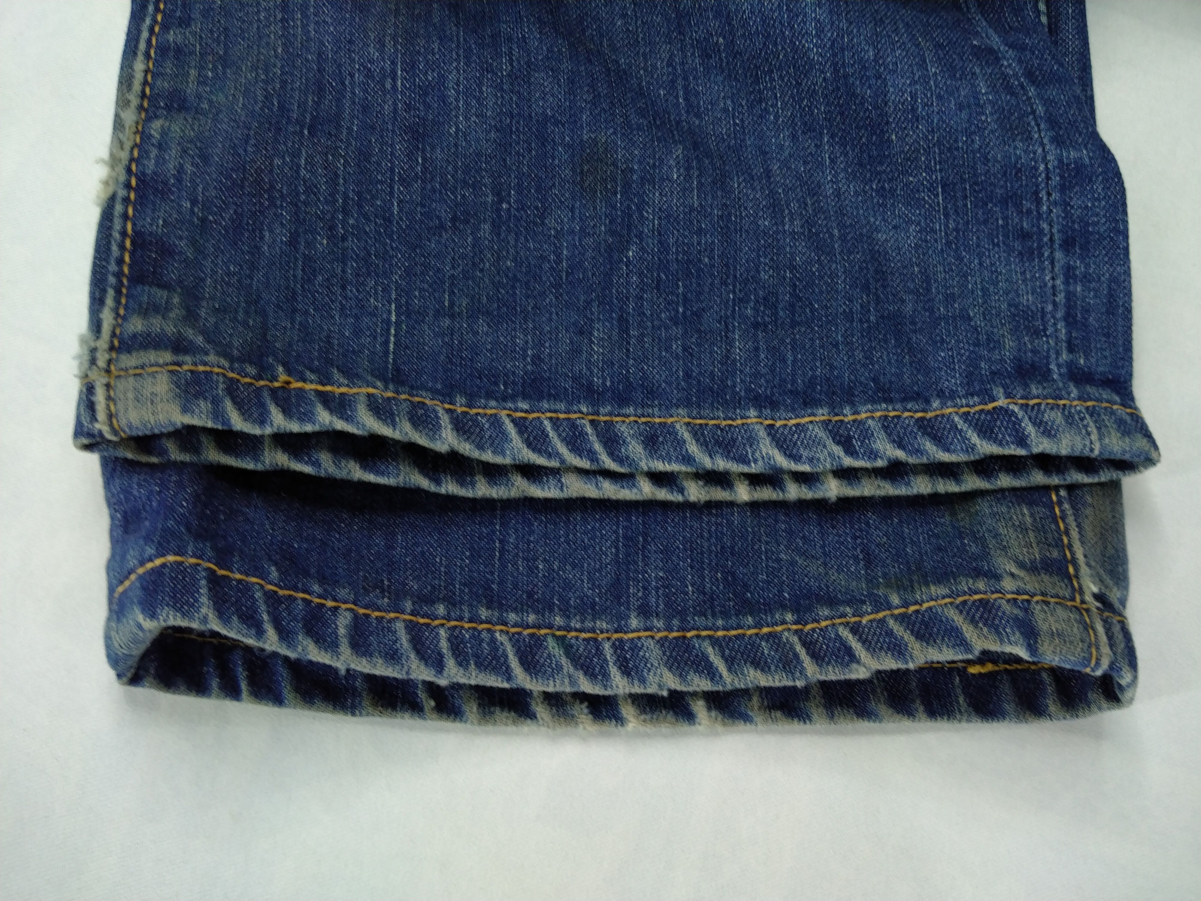 Dirty Distressed Vintage Levi's 501 Whisker Denim -JN656