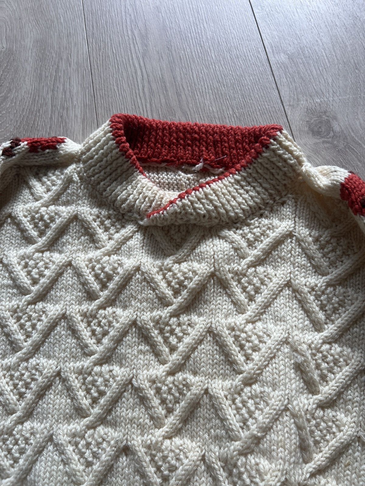Vintage Vintage wool Knit Sweater Fall Leaves Maple cable 70s 80s 9s Size US L / EU 52-54 / 3 - 3 Thumbnail