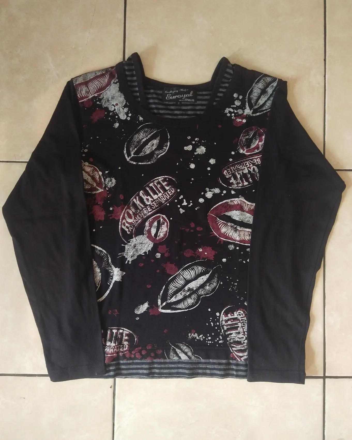 Le Grande Bleu (L.G.B.) Euroyal Black Graphic Emo Punk Goth Woman Longsleeve Size M / US 6-8 / IT 42-44 - 2 Thumbnail