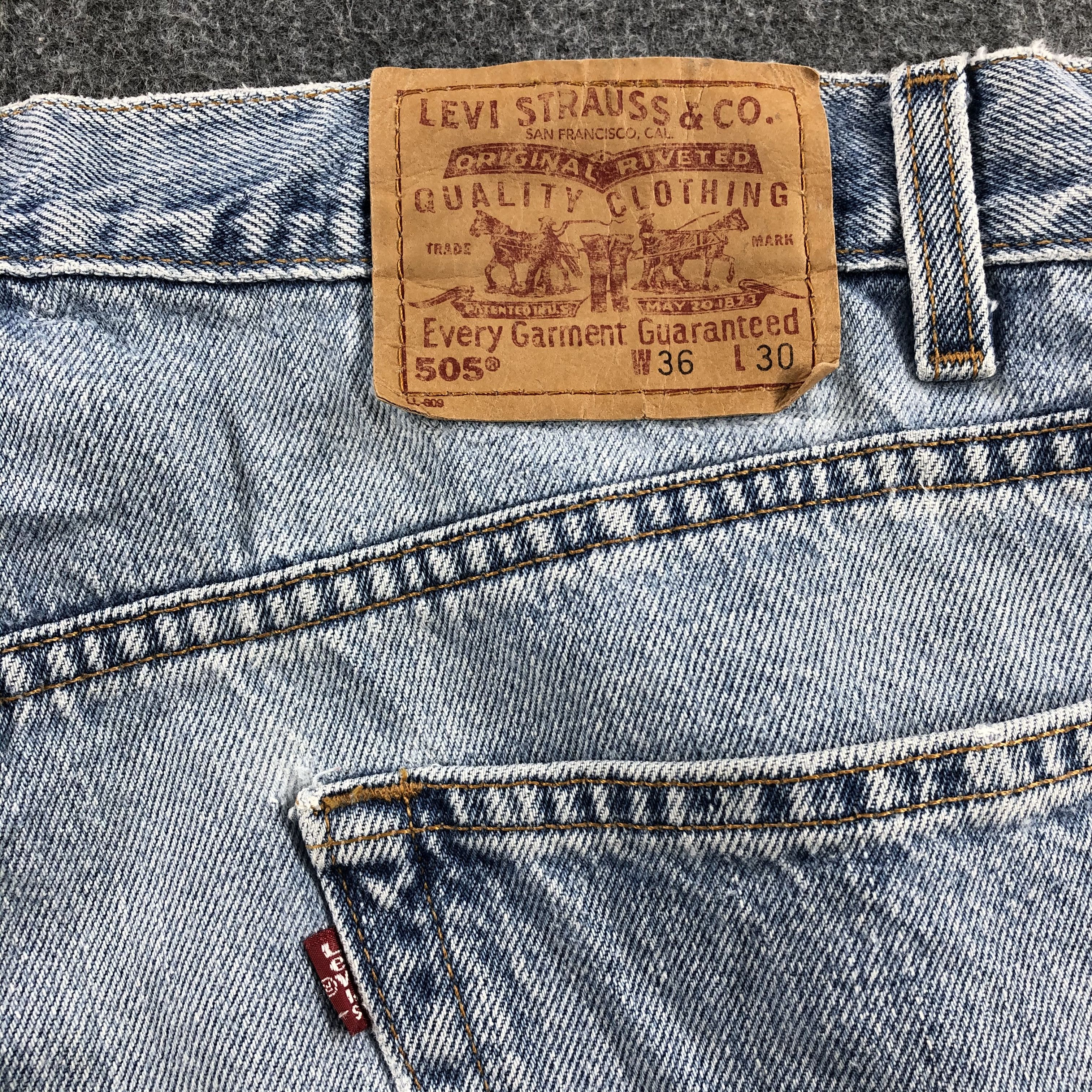Levi's × Vintage Vintage 90s Light Wash Levis 505 Jeans-JM810 Size US 35 - 6 Thumbnail