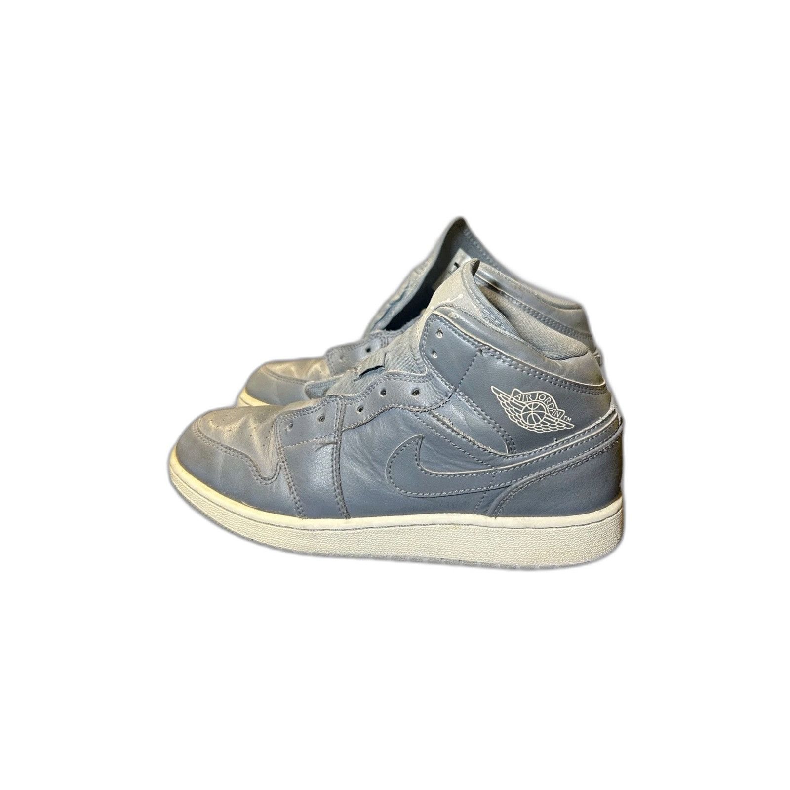 Nike Nike Boys Air Jordan 1 Mid 554725-031 Gray Basketball Shoes Size US XXS / EU 40 - 3 Thumbnail
