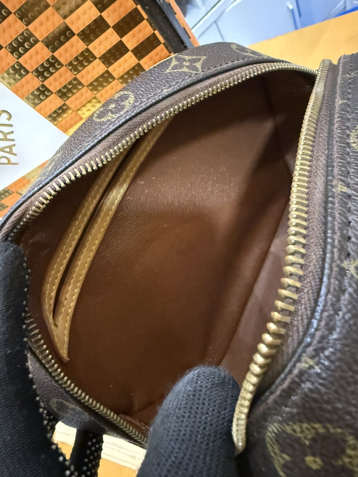 Louis Vuitton Blois -2144 Size ONE SIZE - 16 Thumbnail
