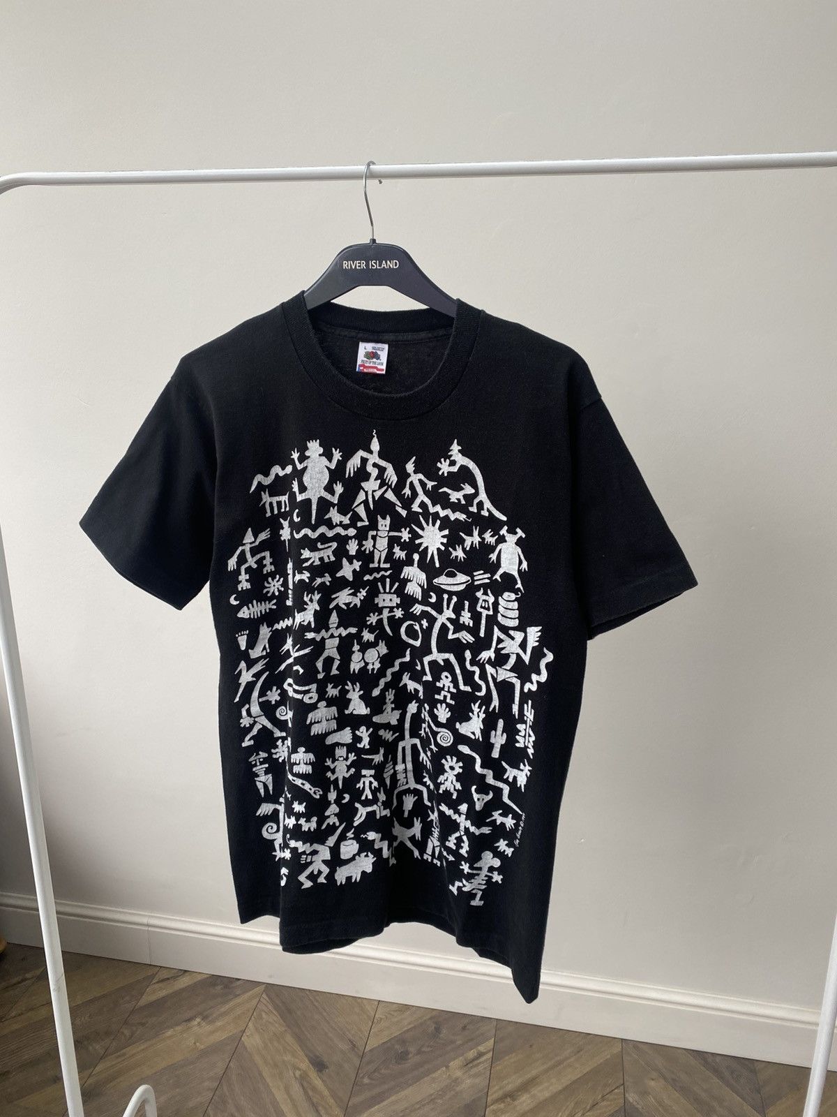 Fruit Of The Loom Vintage FRUIT OF THE LOOM Ken Brown pop art print t-shirt Size US L / EU 52-54 / 3 - 4 Thumbnail