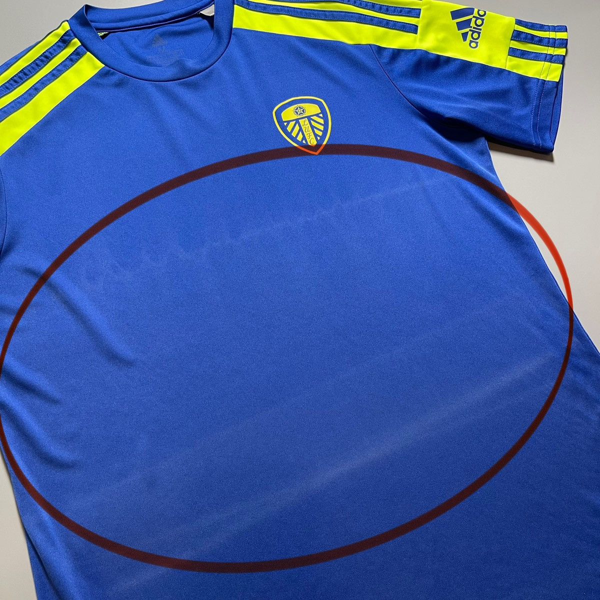Adidas × Vintage LEEDS ADIDAS 2021/2022 FOOTBALL TRAINING JERSEY Size US M / EU 48-50 / 2 - 3 Thumbnail