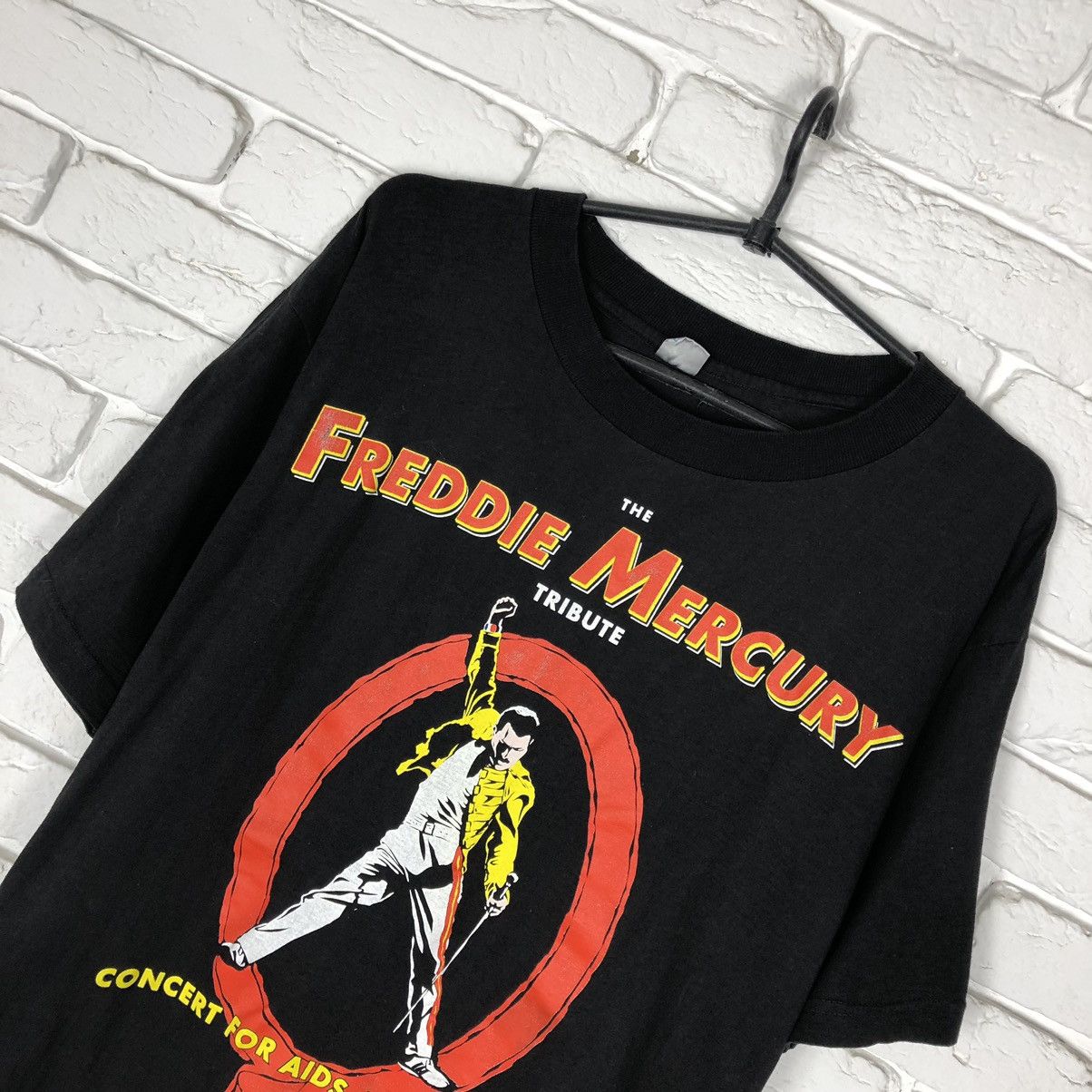 Band Tees Freddie Mercury 1992 Tribute Queen vintage tee t shirt Size US XL / EU 56 / 4 - 2 Thumbnail