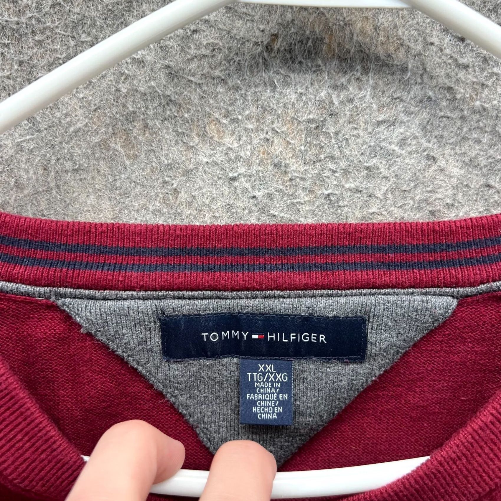 Tommy Hilfiger Tommy Hilfiger Pullover Sweater Mens XXL Red V-Neck Fleece Knit Cotton Shirt Season All Seasons Logo Size US XXL / EU 58 / 5 - 6 Thumbnail